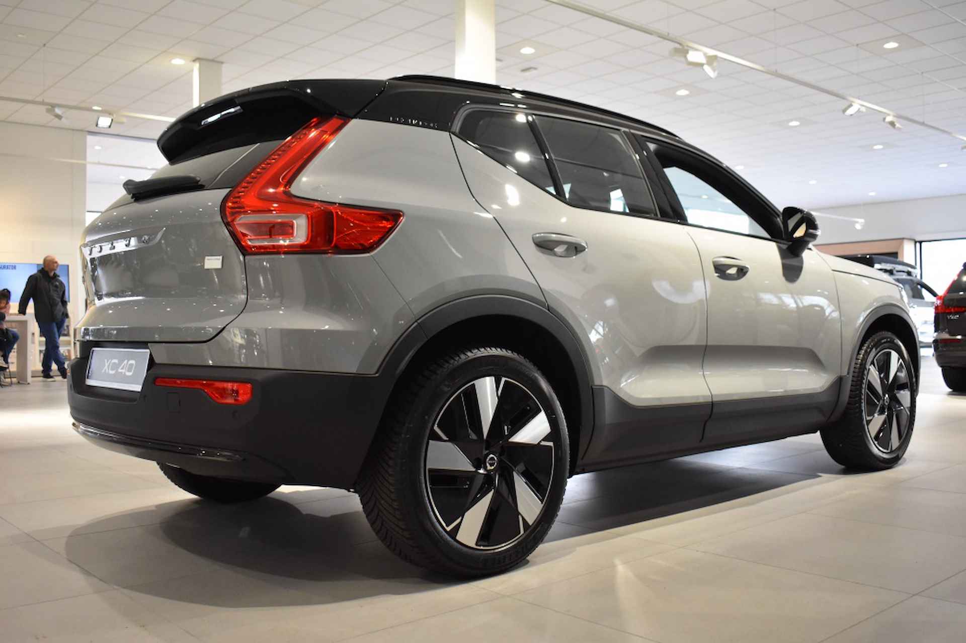 Volvo XC40 **NIEUW** Extended Range 252pk/82kWh | Core | Driver Assist | Cl - 2/40