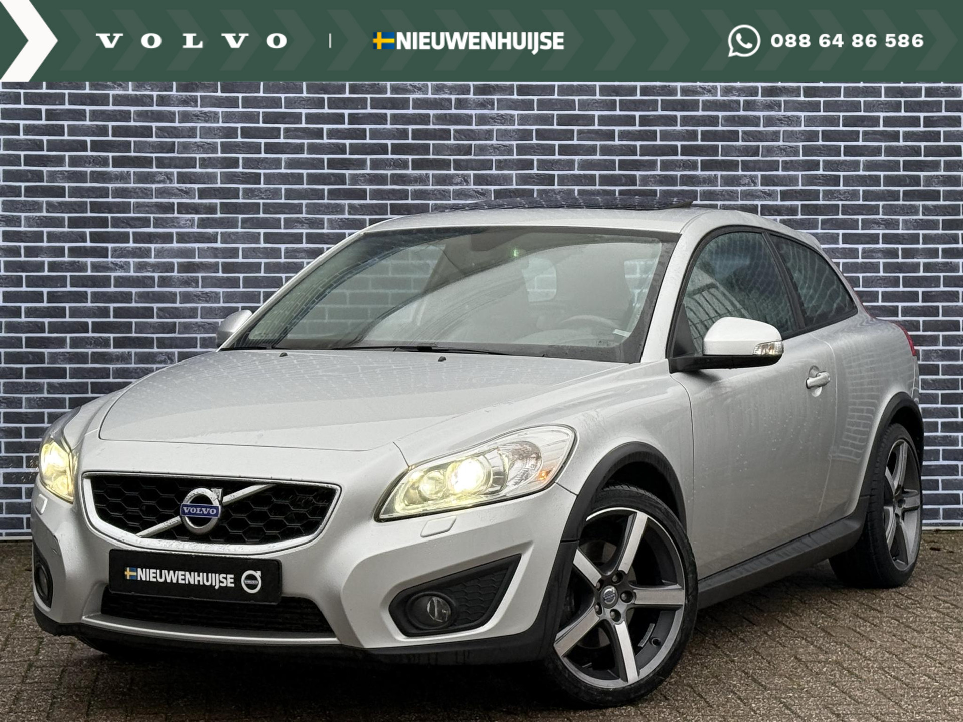 Volvo C30 2.5 T5 Kinetic | Uniek | Leder | Bi Xenon | Schuif Kanteldak | Stoelverwarming | Memory | Standkachel |