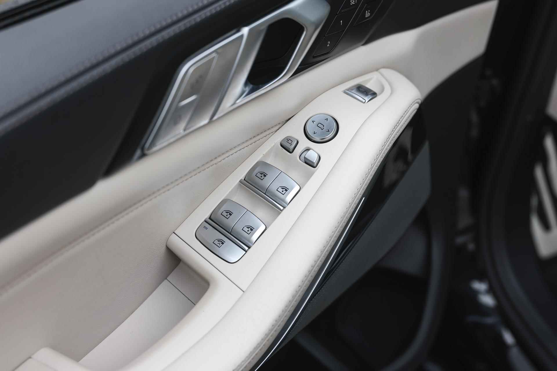 BMW X7 xDrive30d High Executive M Sport Automaat / Trekhaak / Driving Assistant Professional / Harman Kardon / Gesture Control / Comfortstoelen / Parking Assistant Plus / Soft Close - 17/50