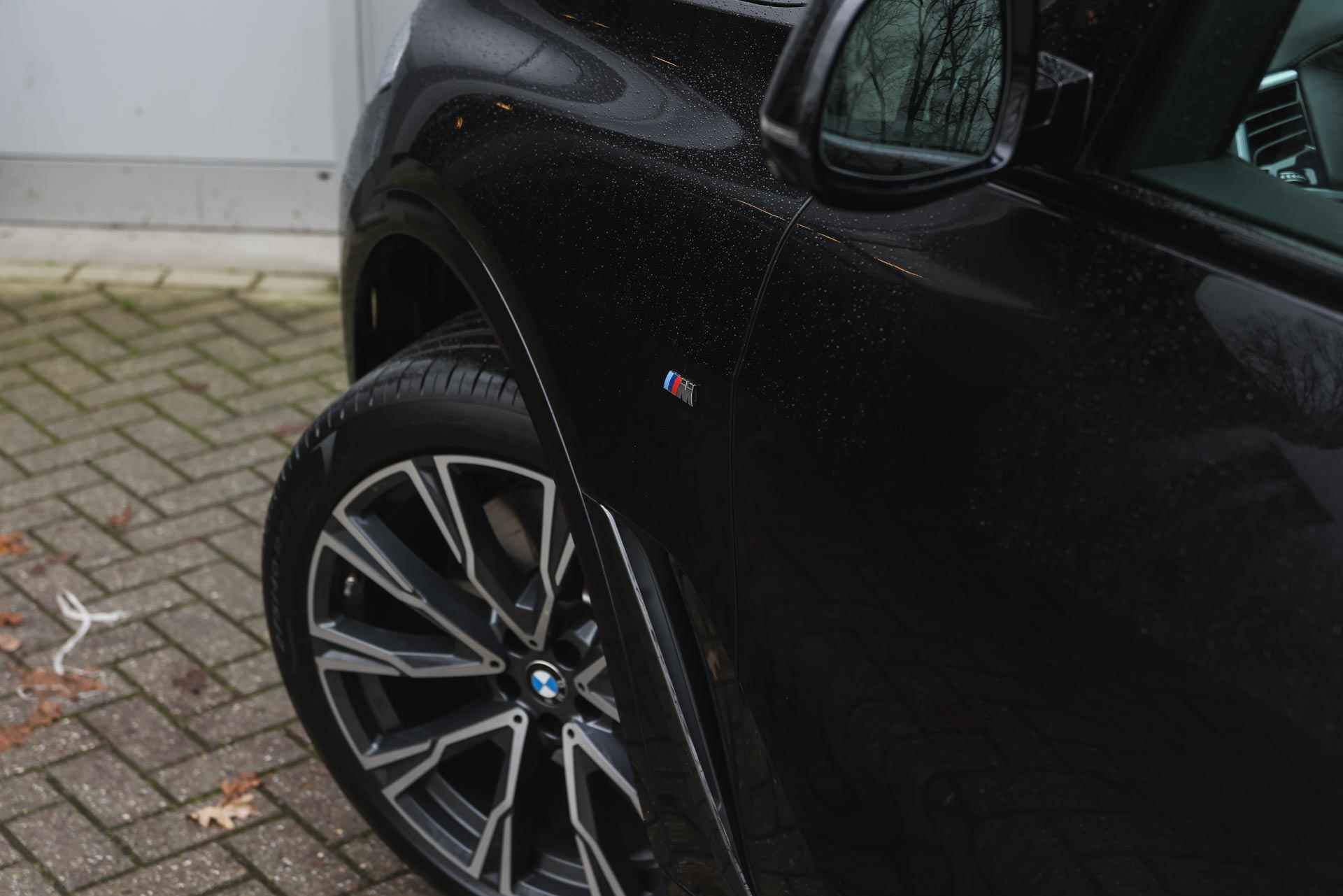 BMW X7 xDrive30d High Executive M Sport Automaat / Trekhaak / Driving Assistant Professional / Harman Kardon / Gesture Control / Comfortstoelen / Parking Assistant Plus / Soft Close - 44/50