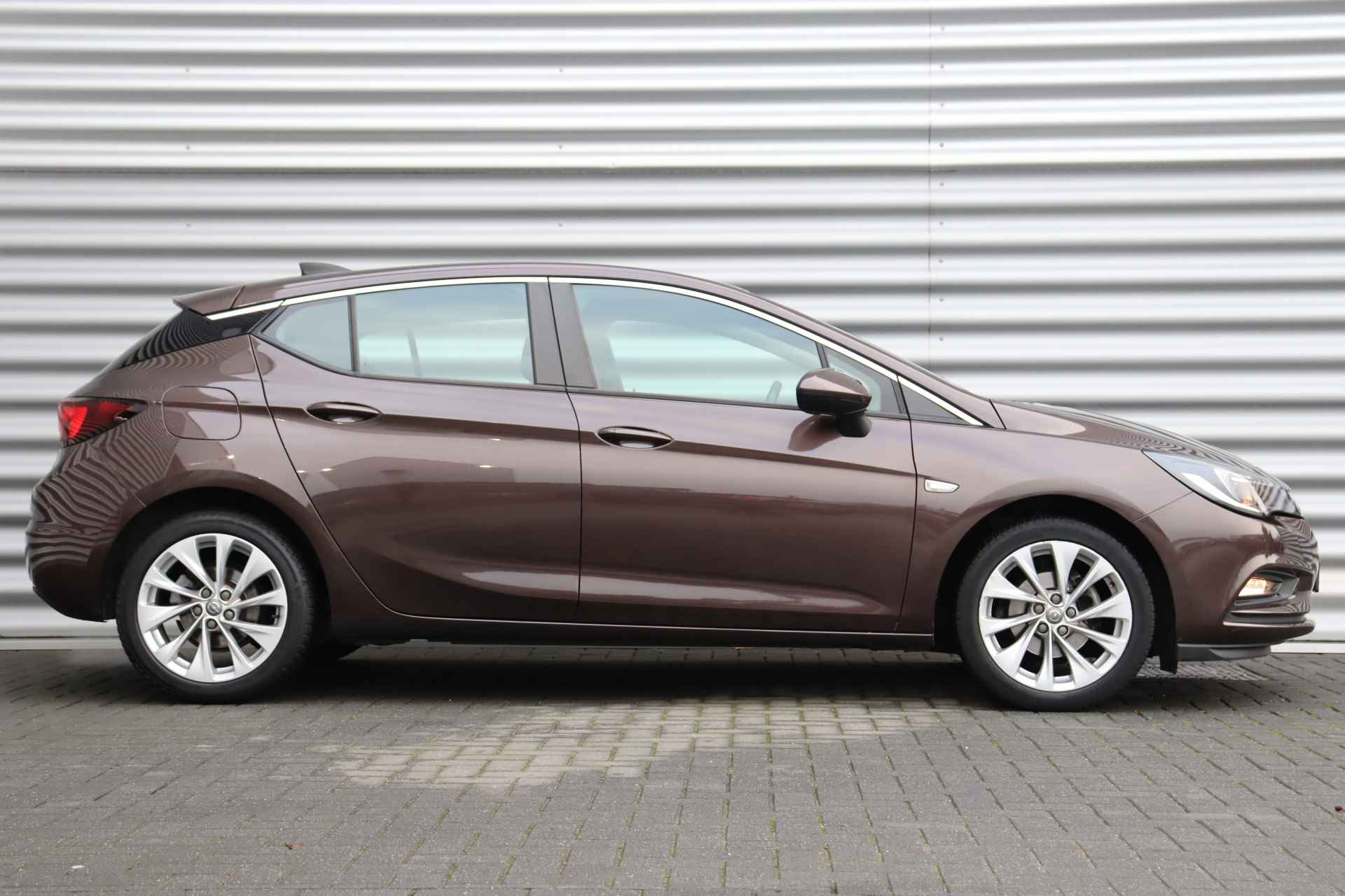 Opel Astra 1.0 TURBO 105PK EDITION+ / NAVI / CLIMA / LED / PDC / AGR / 17" LMV / BLUETOOTH / CRUISECONTROL / NIEUWSTAAT !! - 3/34