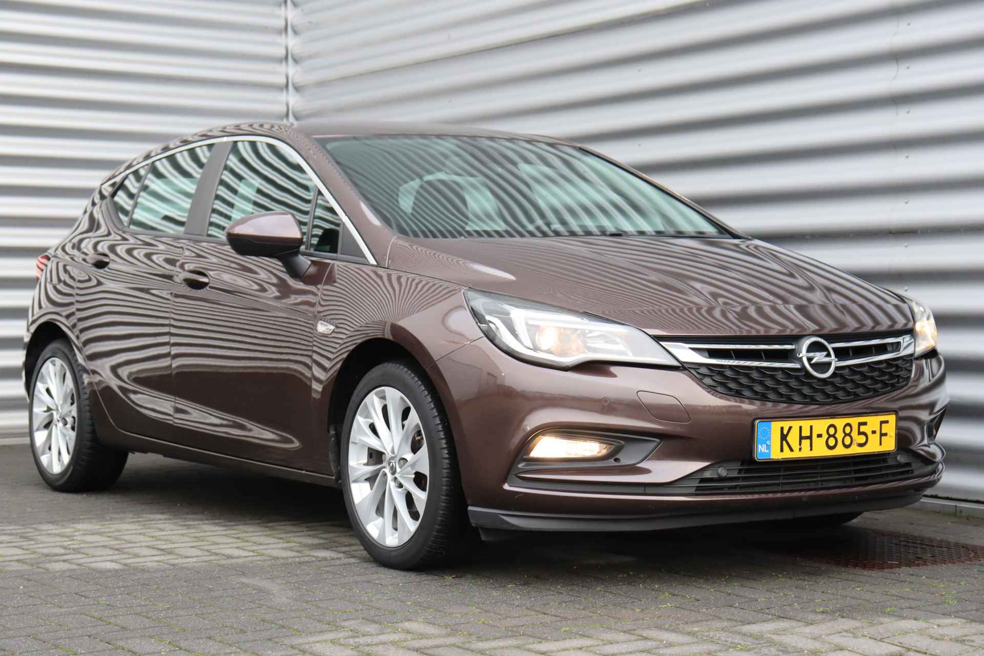 Opel Astra 1.0 TURBO 105PK EDITION+ / NAVI / CLIMA / LED / PDC / AGR / 17" LMV / BLUETOOTH / CRUISECONTROL / NIEUWSTAAT !! - 4/34