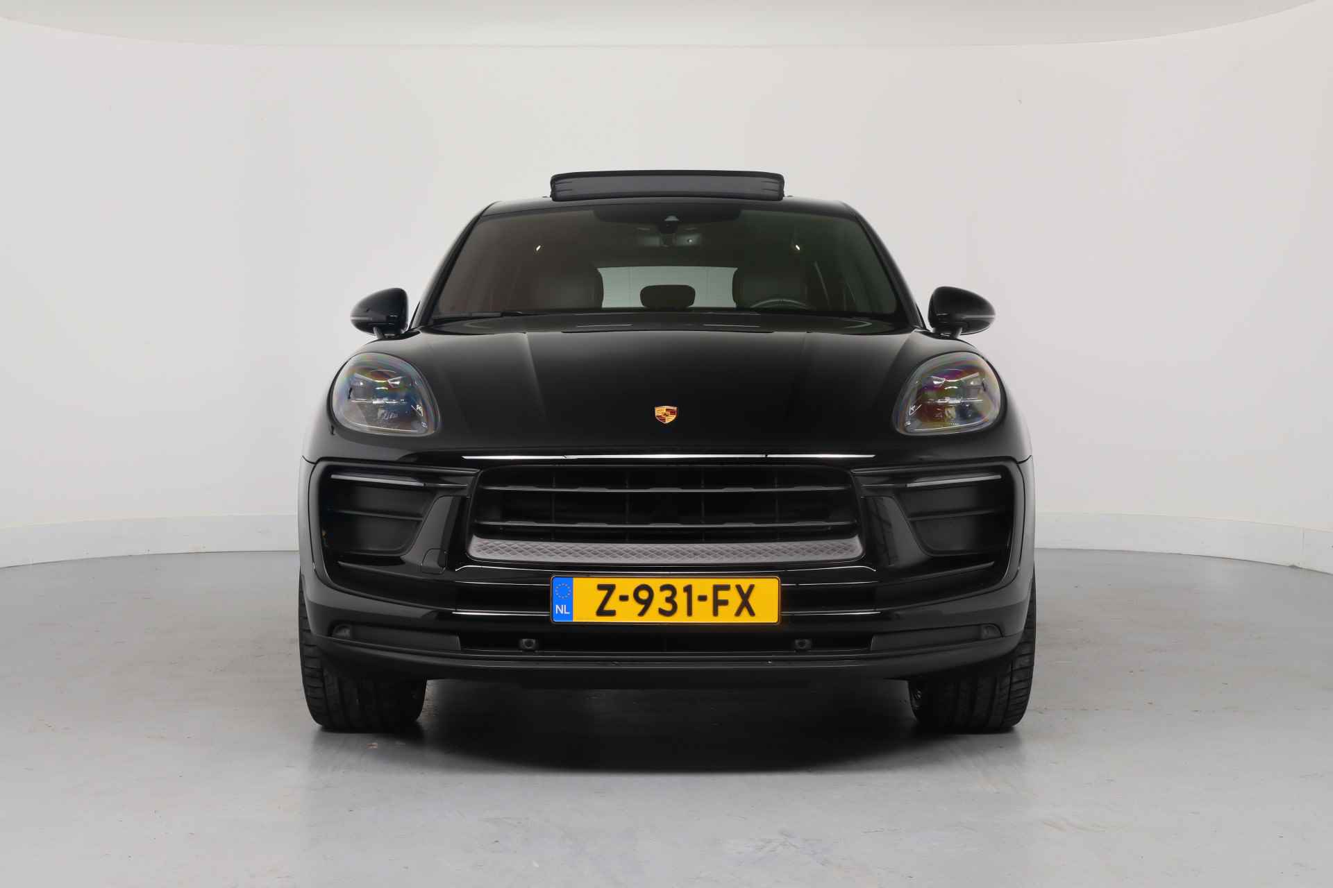 Porsche Macan 2.0 T | Sports Chrono | Open Dak | Memory Zetels | LED | 21'' Lichtmetalen Velgen | Clima | Camera | Navi | Stoelverwarming | Ke - 2/47