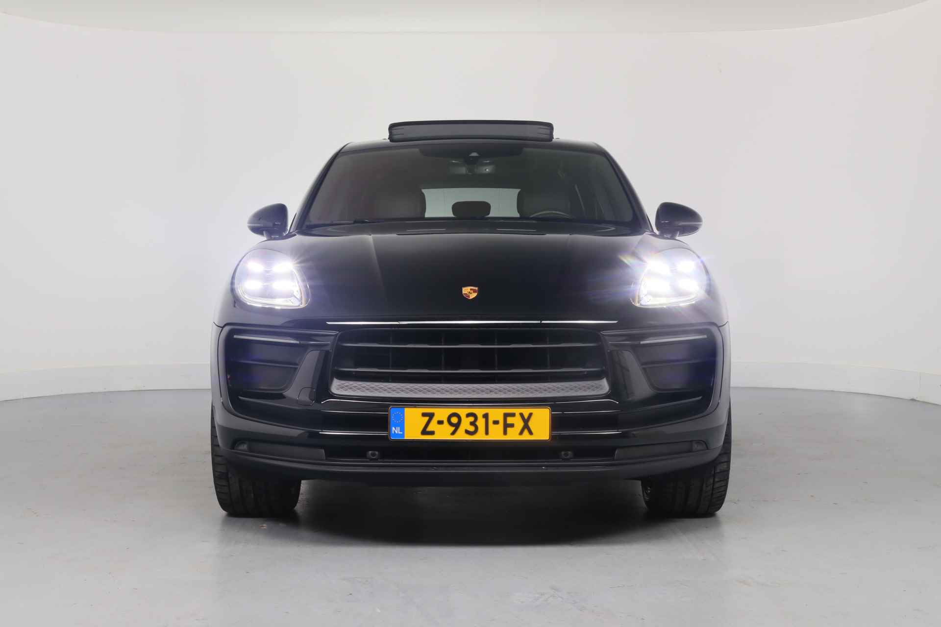 Porsche Macan 2.0 T | Sports Chrono | Open Dak | Memory Zetels | LED | 21'' Lichtmetalen Velgen | Clima | Camera | Navi | Stoelverwarming | Ke - 3/47