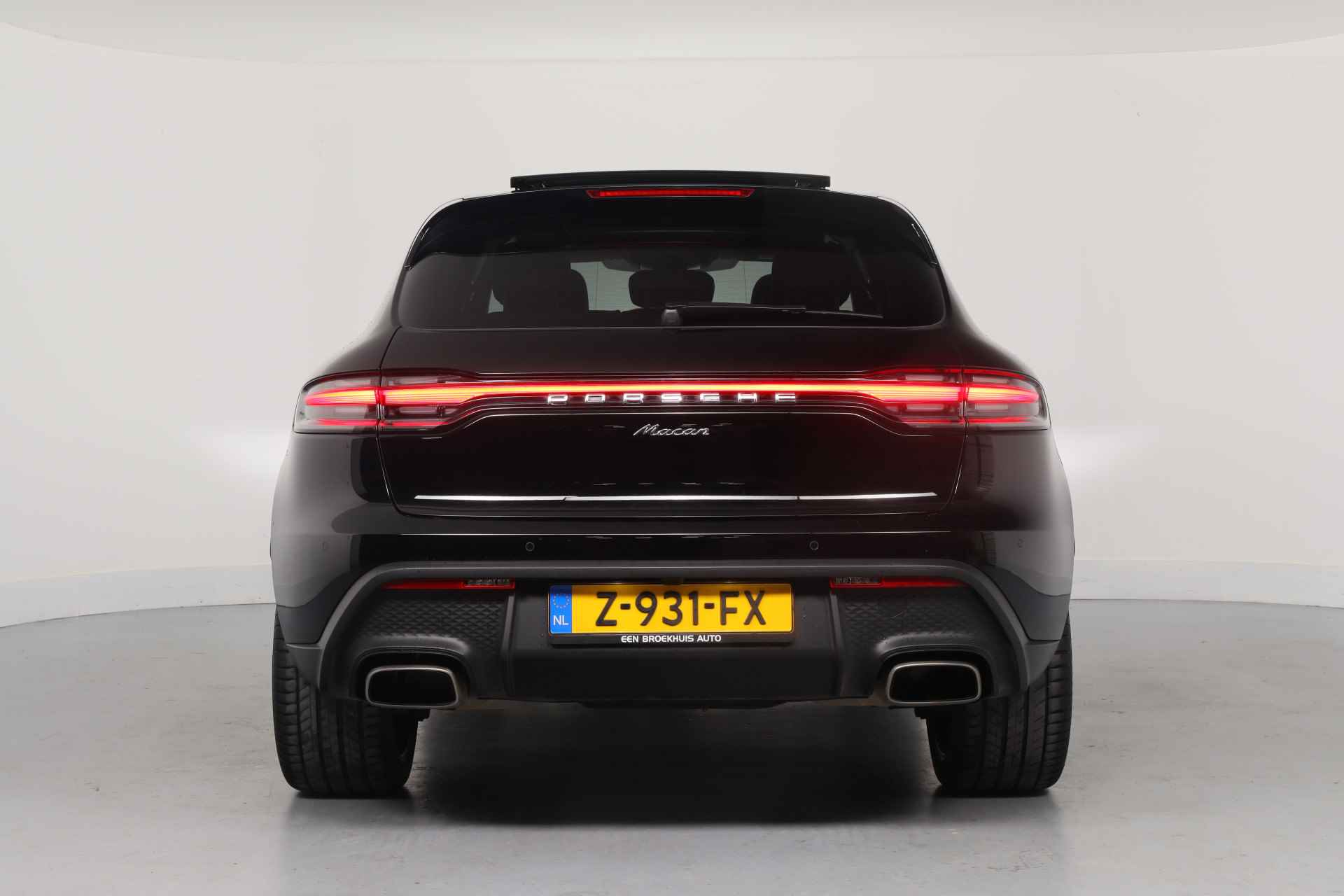 Porsche Macan 2.0 T | Sports Chrono | Open Dak | Memory Zetels | LED | 21'' Lichtmetalen Velgen | Clima | Camera | Navi | Stoelverwarming | Ke - 4/47