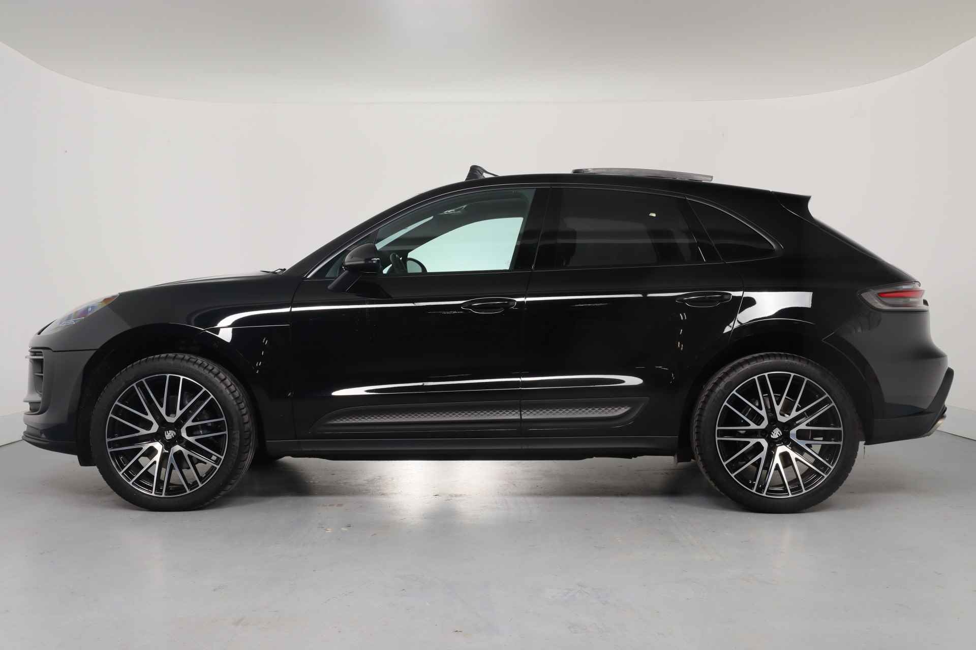 Porsche Macan 2.0 T | Sports Chrono | Open Dak | Memory Zetels | LED | 21'' Lichtmetalen Velgen | Clima | Camera | Navi | Stoelverwarming | Ke - 6/47