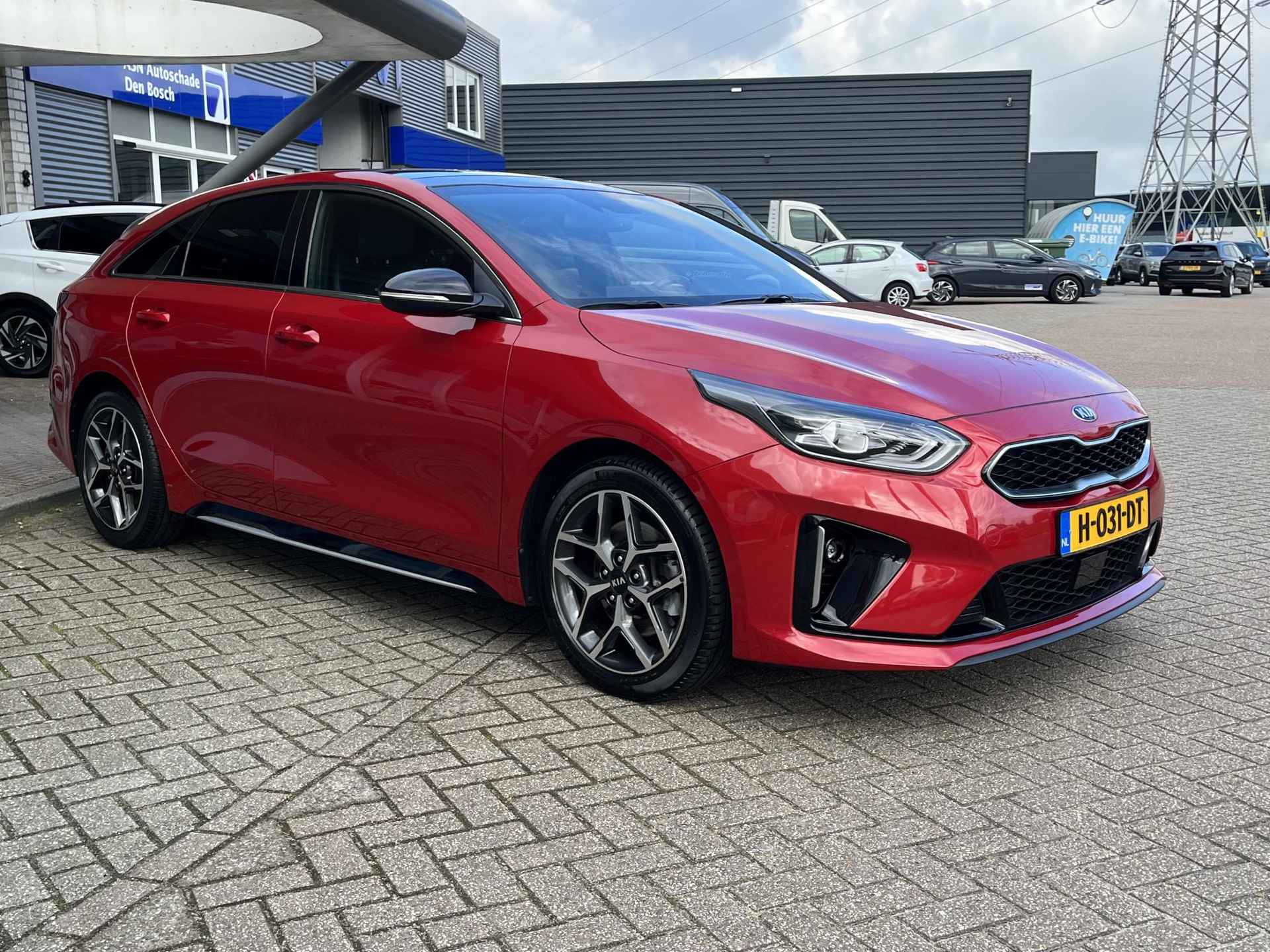 Kia ProCeed 1.0 T-GDI GT-PlusLine | Weekaanbieding! | Rijklaarprijs! | Panorama Dak Elektrisch | Climate Control | Navigatie | Cruise Control | JBL-Audio |  Alacantara Leder | Inclusief 12 mnd Garantie! | - 4/40