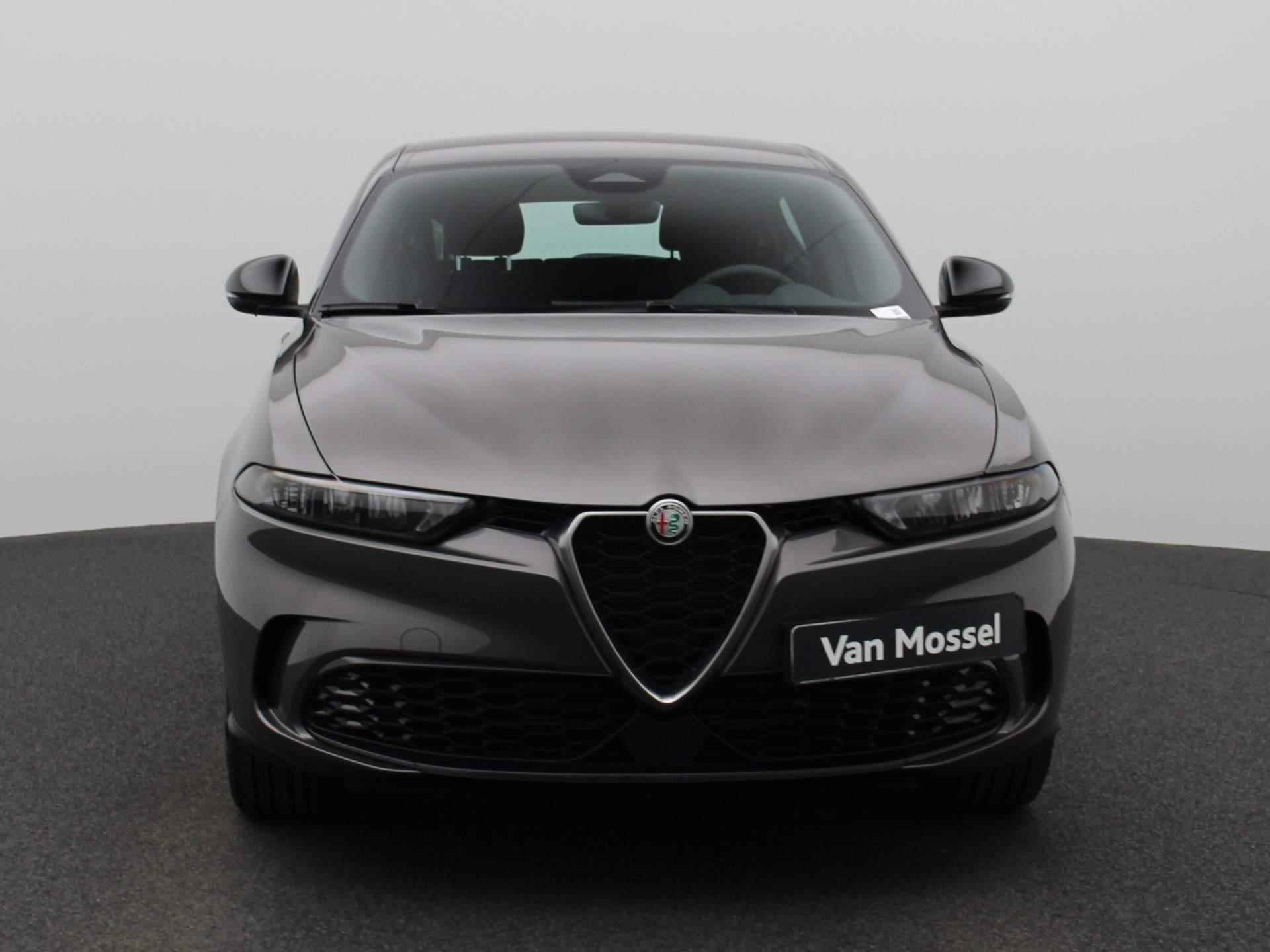 Alfa Romeo Tonale 1.5T Hybrid Super | ECC | LMV | PDC | LED | - 3/39