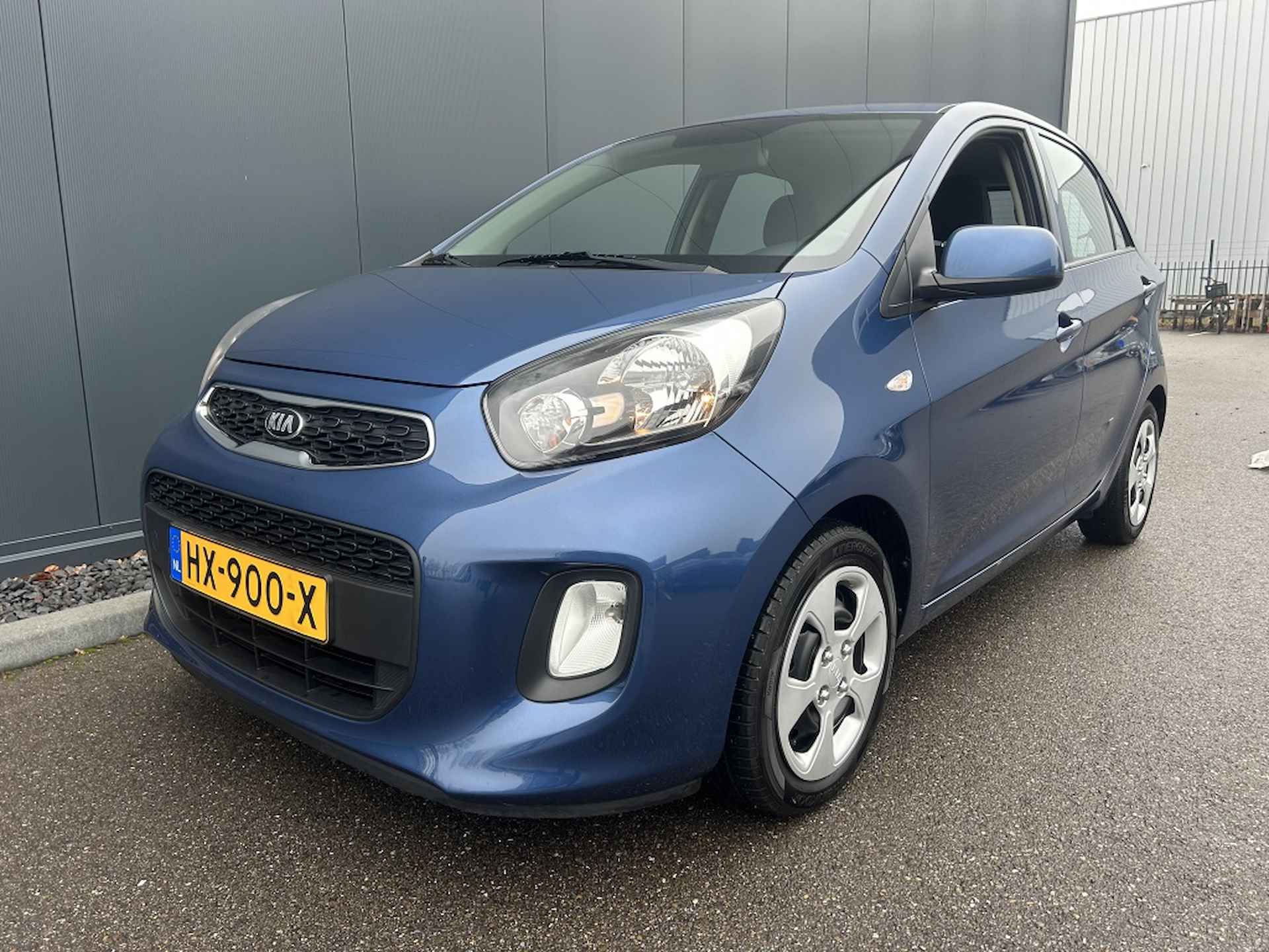 Kia Picanto 1.0 CVVT ComfortLine - 8/26