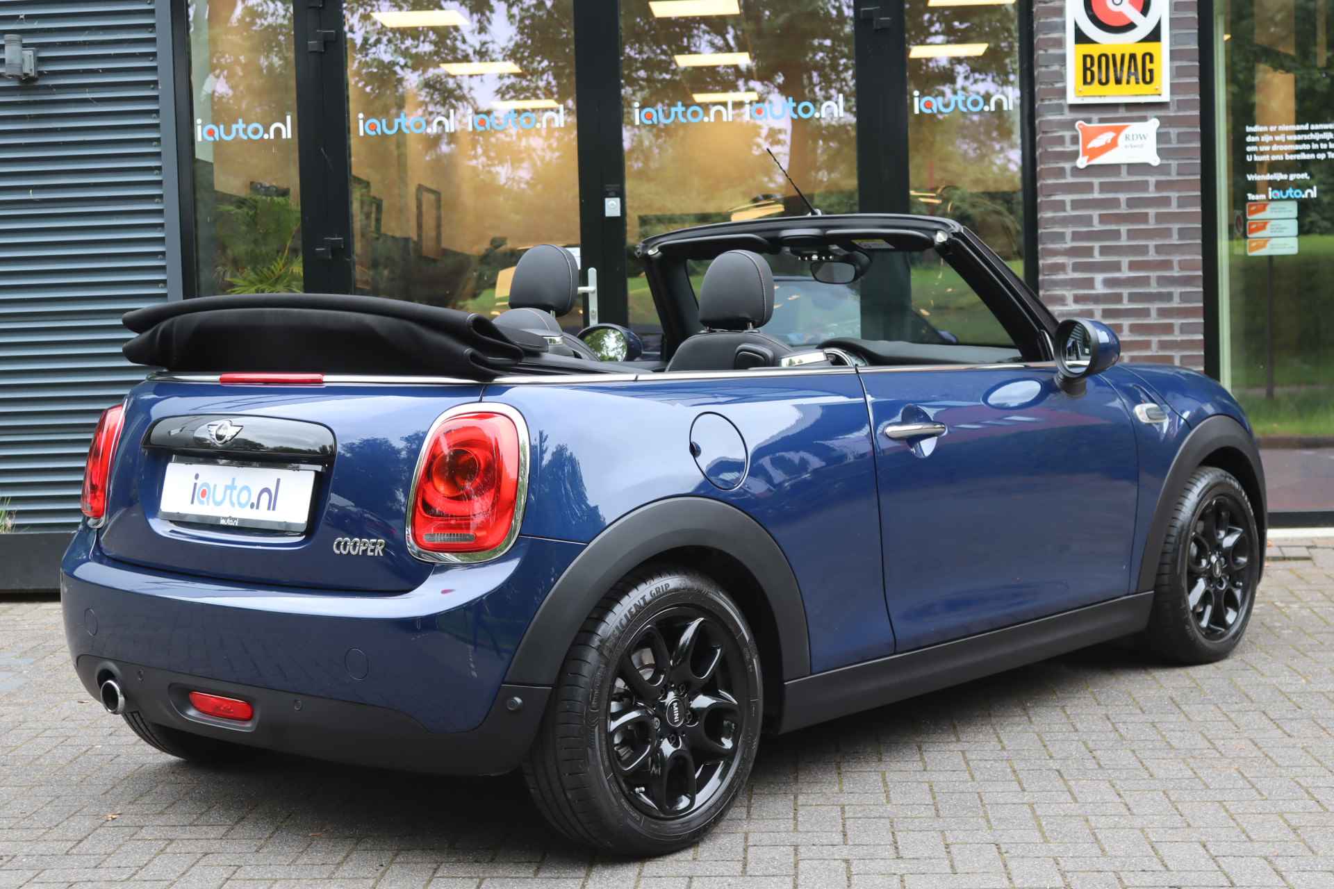 MINI Cabrio 1.5 Aut. Cooper Pepper LED/Navi/Pdc/Ecc/Crc/16" - 4/30