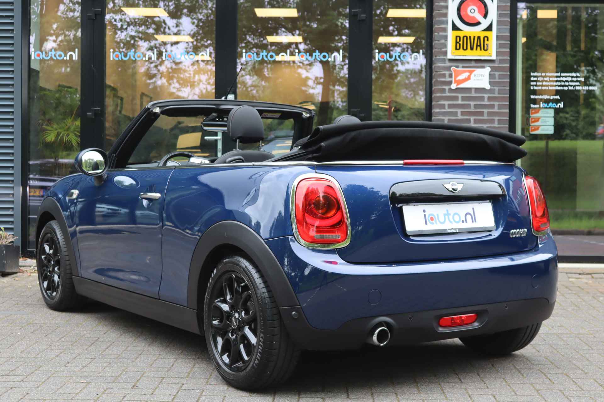 MINI Cabrio 1.5 Aut. Cooper Pepper LED/Navi/Pdc/Ecc/Crc/16" - 8/30