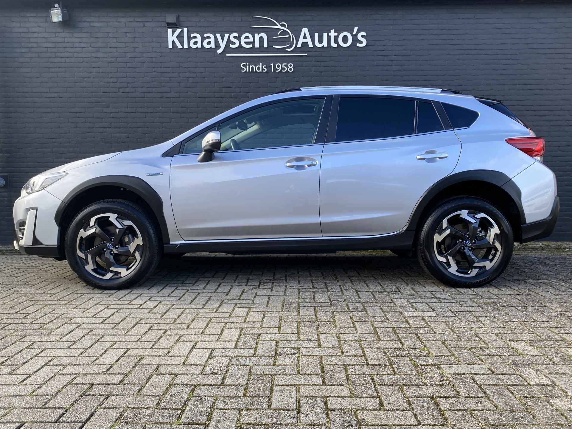 Subaru XV 2.0i e-BOXER 150 pk Premium AWD AUT. | navigatie | adaptieve cruise | camera | fabr. garantie 2027 - 9/45