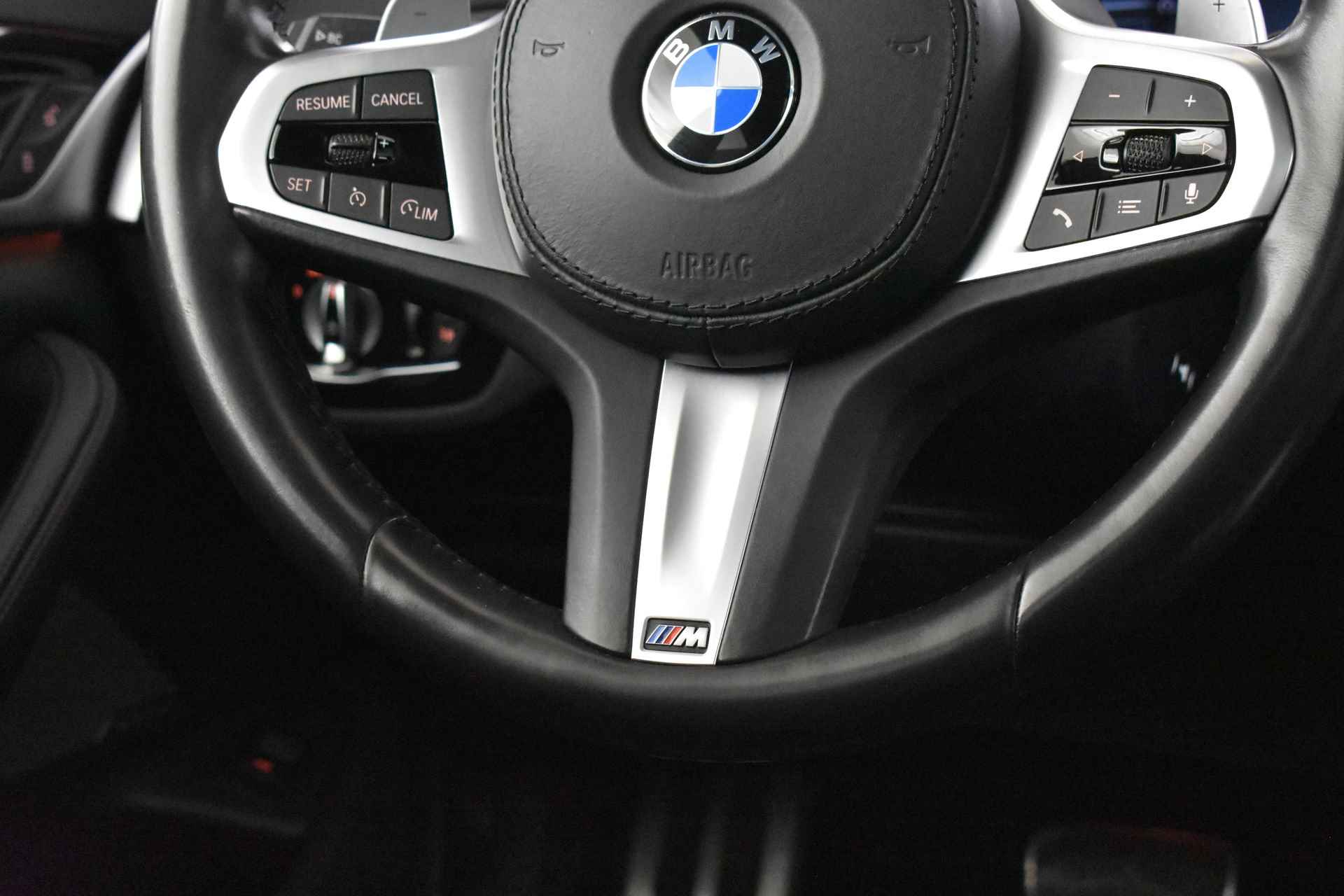 BMW 5 Serie Touring 540i xDrive High Executive M Sport Automaat / Panoramadak / Laserlight / Head-Up / Live Cockpit Professional / M Sportonderstel / Comfortstoelen / Harman Kardon - 28/55