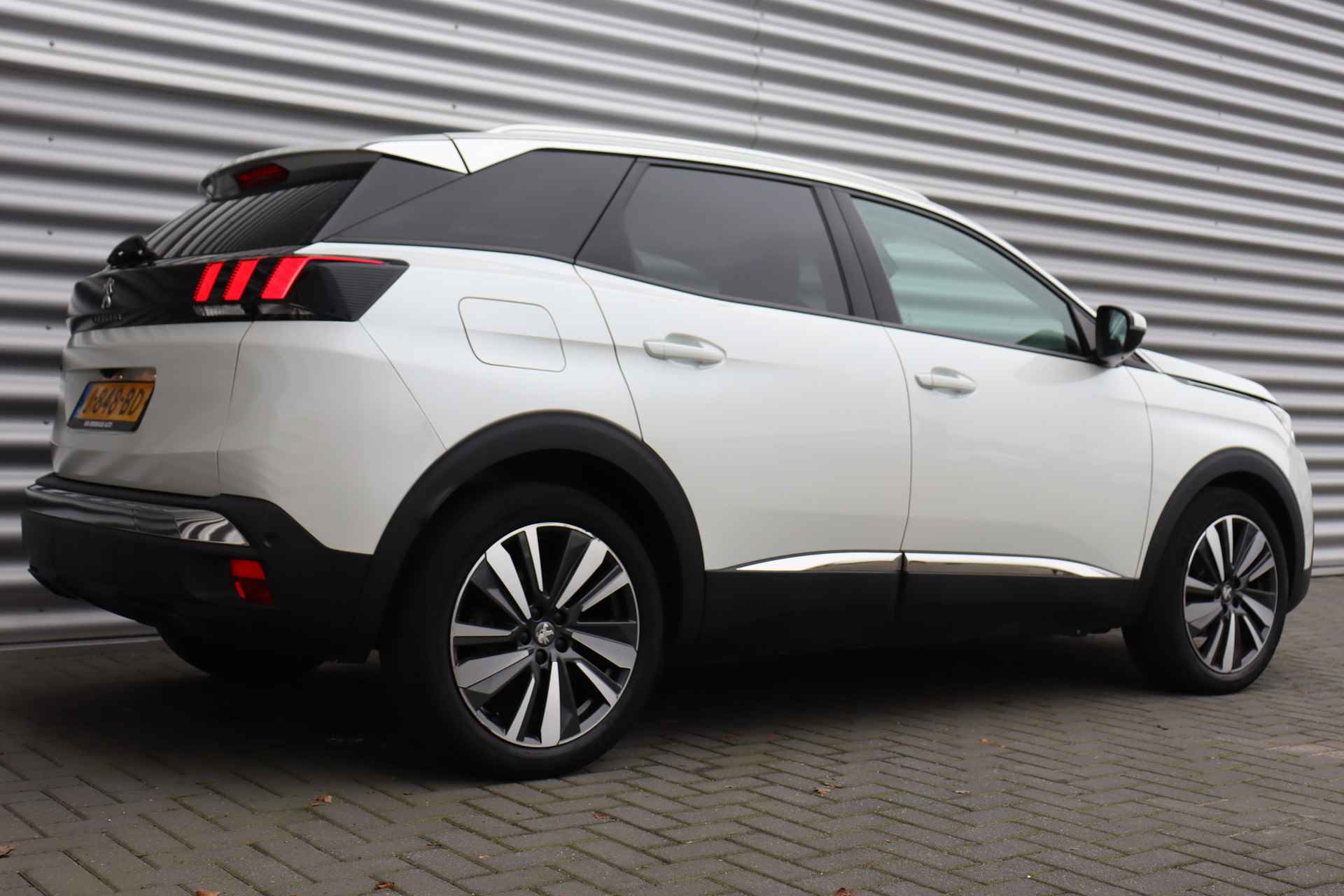 Peugeot 3008 1.2 PURETECH 130PK ALLURE+ AUTOMAAT - 7/44