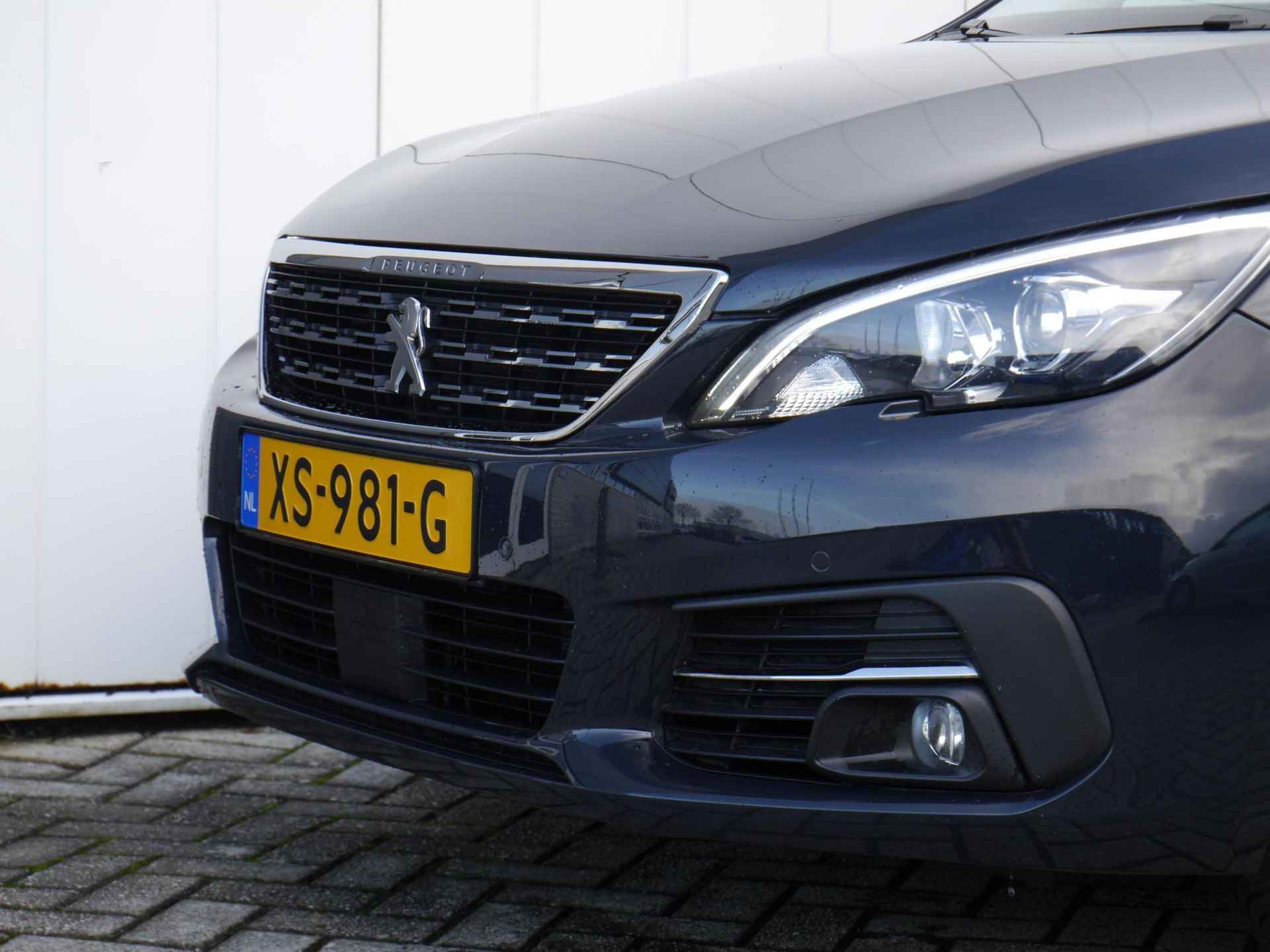 Peugeot 308 SW 1.2 PureTech Premium 110 Pk | Keyless Entry & Start | Panorama Dak | Adaptieve Cruise Control | Parkeersensoren Voor & Achter | Navigatie | Camera Achter - 6/49