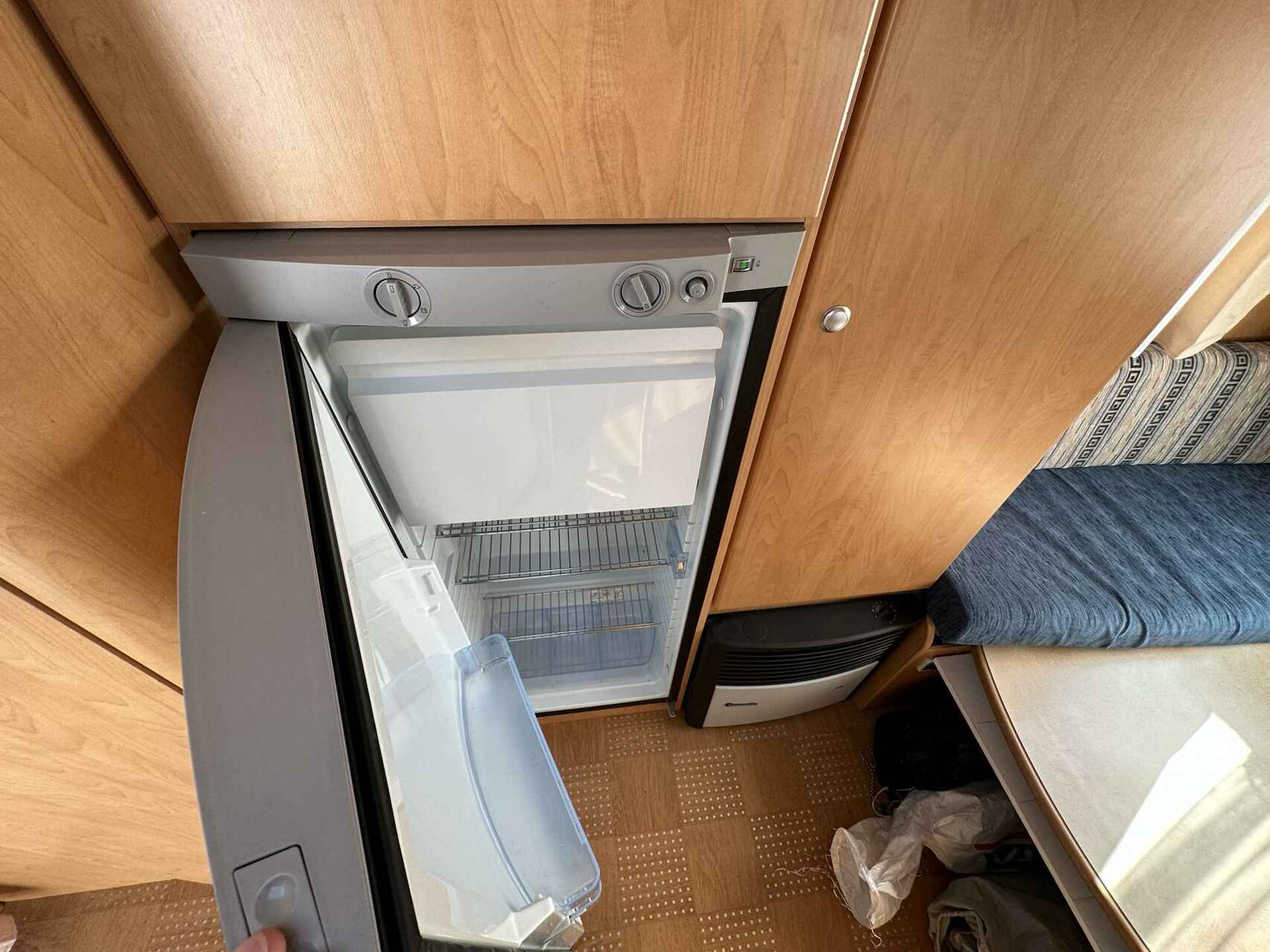 CARAVELAIR 416 ANTARES STAPELBED +LICHTGEWICHT+HOGE KOELKAST - 17/20