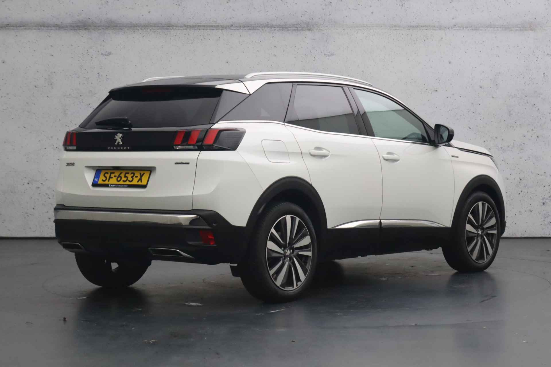 Peugeot 3008 1.2 PureTech GT Line | Camera | Parkeersensoren | Led koplampen | Half lederen bekleding - 22/30