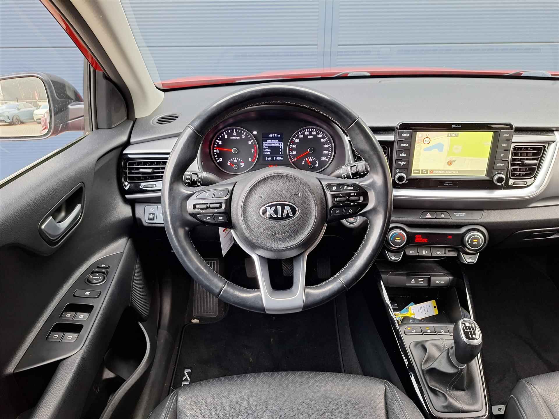 KIA Stonic 1.0 T-GDi 120pk ExecutiveLine | camera | Navigatie | Leder | Stoel en stuurverwarming - 10/35