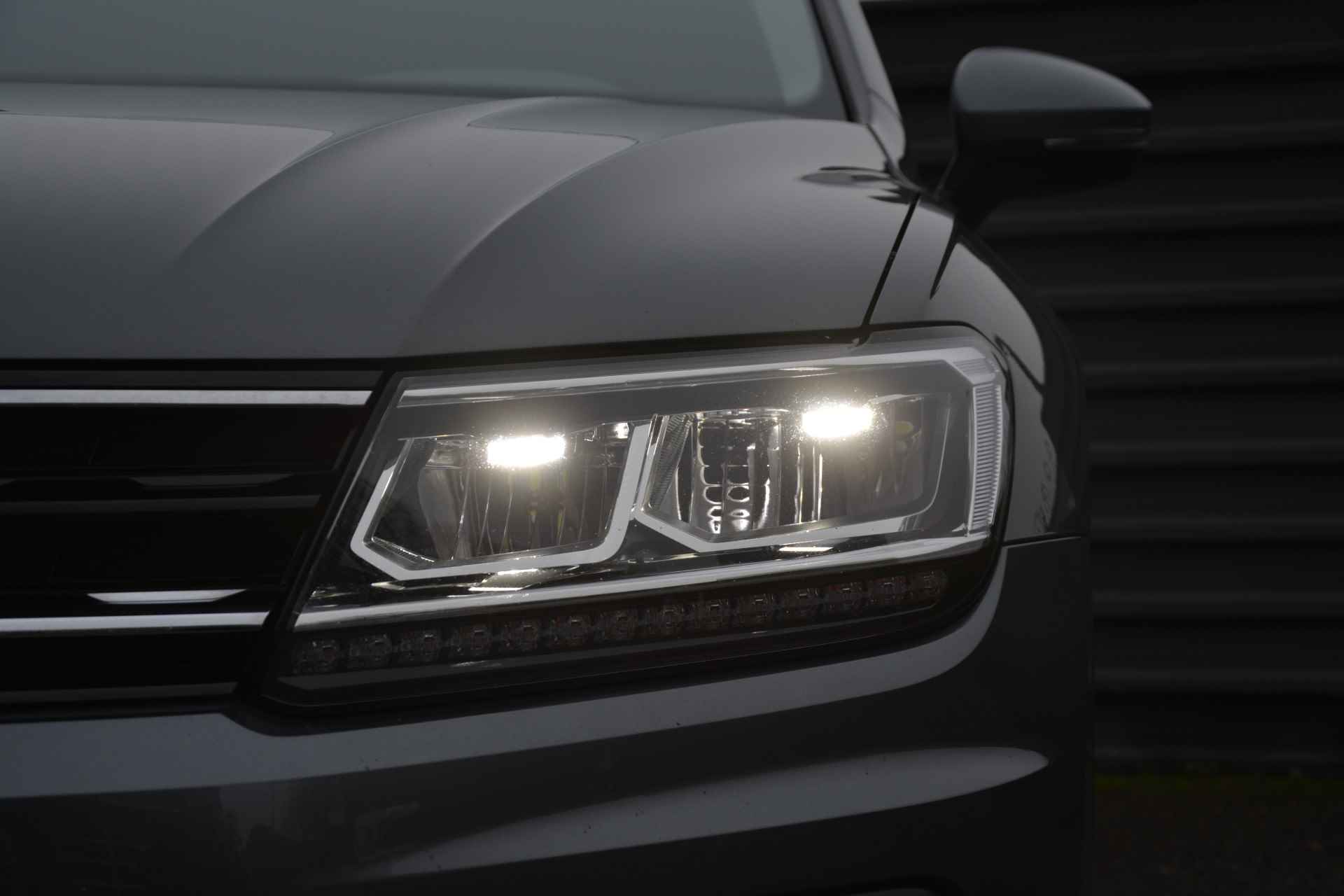 Volkswagen Tiguan 1.4 TSI Highline Automaat - 9/27