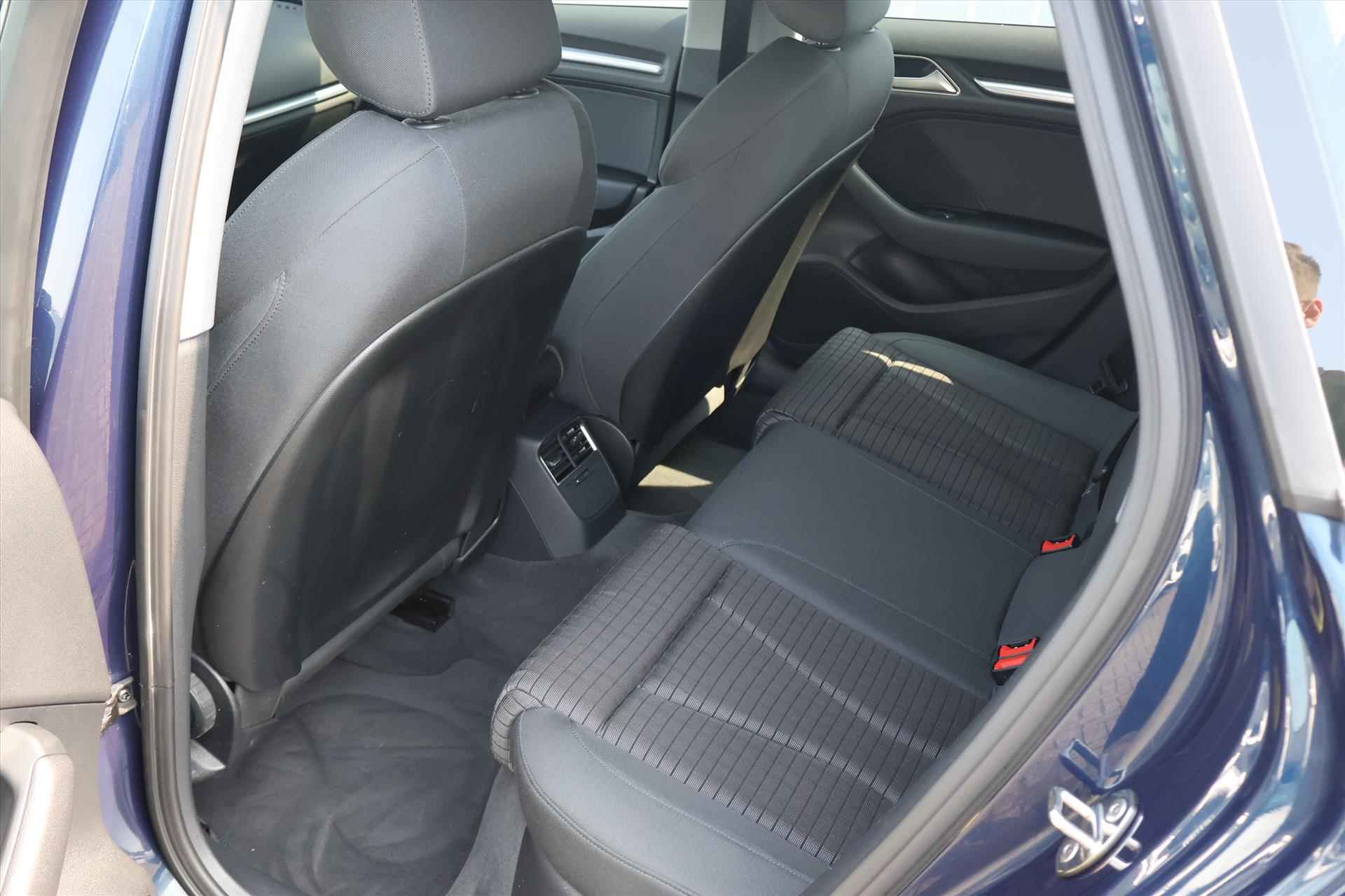 Audi A3 Sportback 1.5 TFSI 150pk CoD ultra S-Troni | Navi-Full map | Cruise | Climate | LED | S-Line | Sport onderstel - 23/53