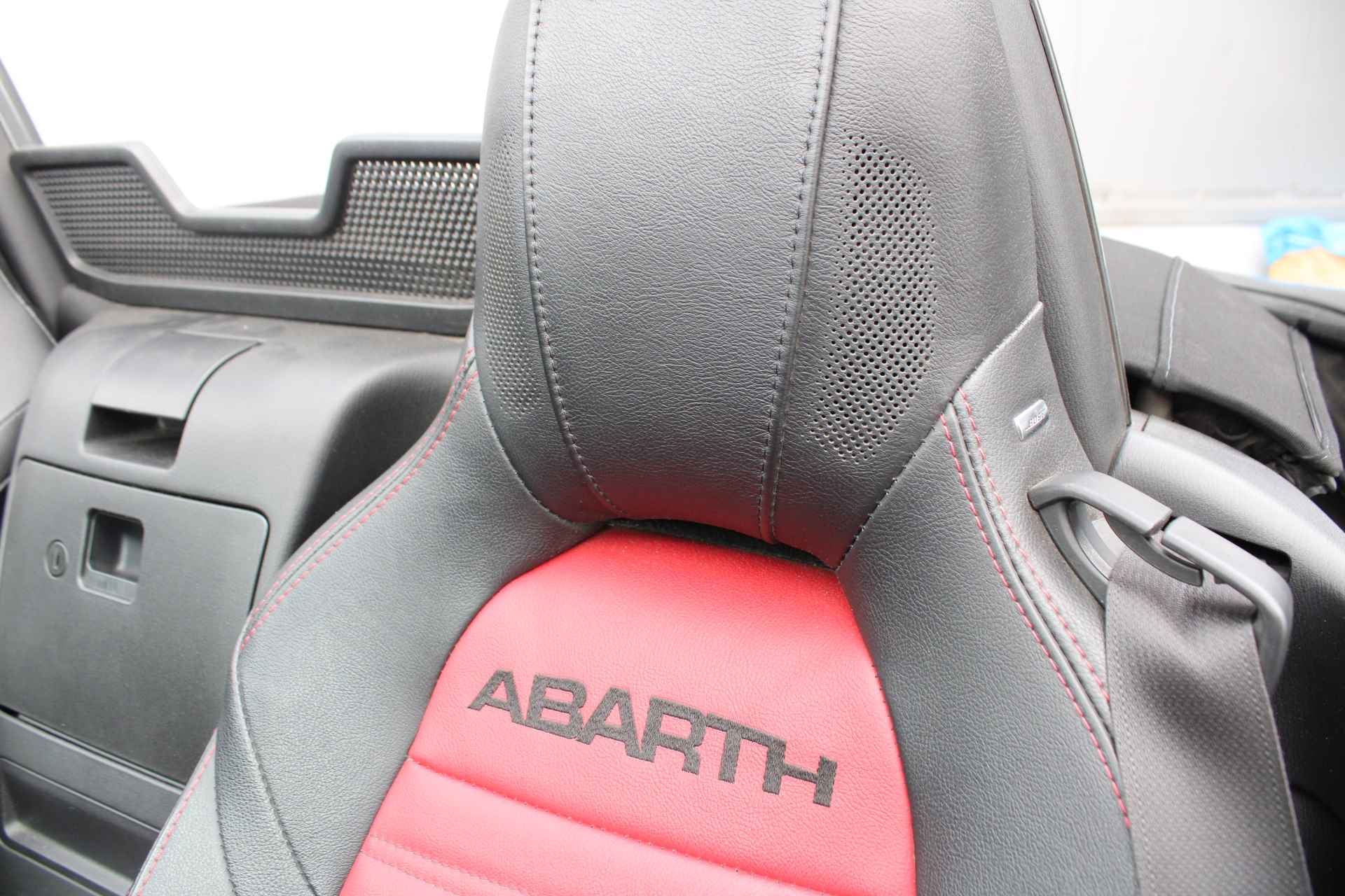 Fiat Spider Abarth 1.4 MultiAir Turbo | Orgineel NL | 170PK Handbak | Cruise | Stoelverwarming | Bose Audio - 23/49