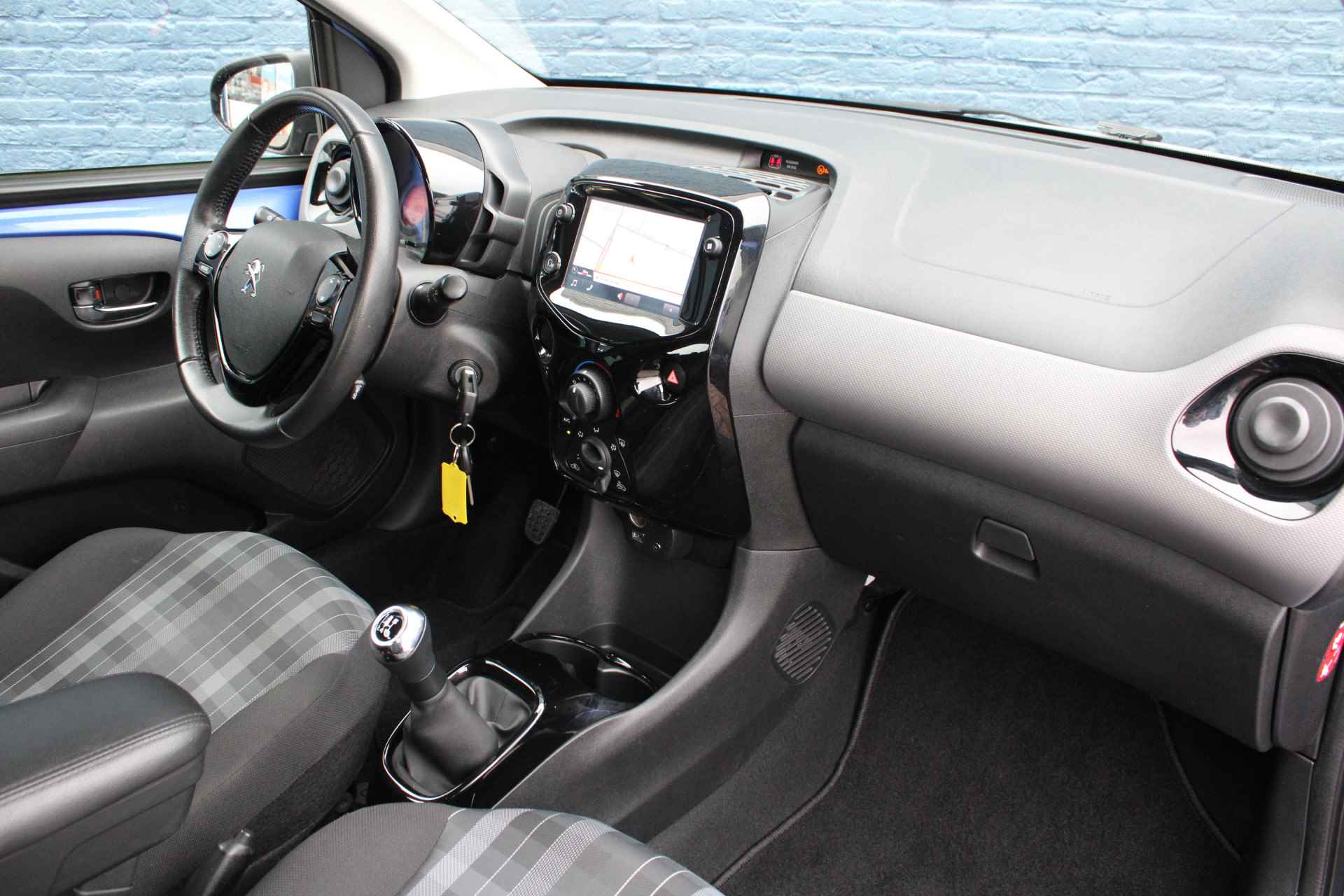 Peugeot 108 5drs 1.0 e-VTi Allure | Navigatie | Bluetooth | LED | All season | - 4/25