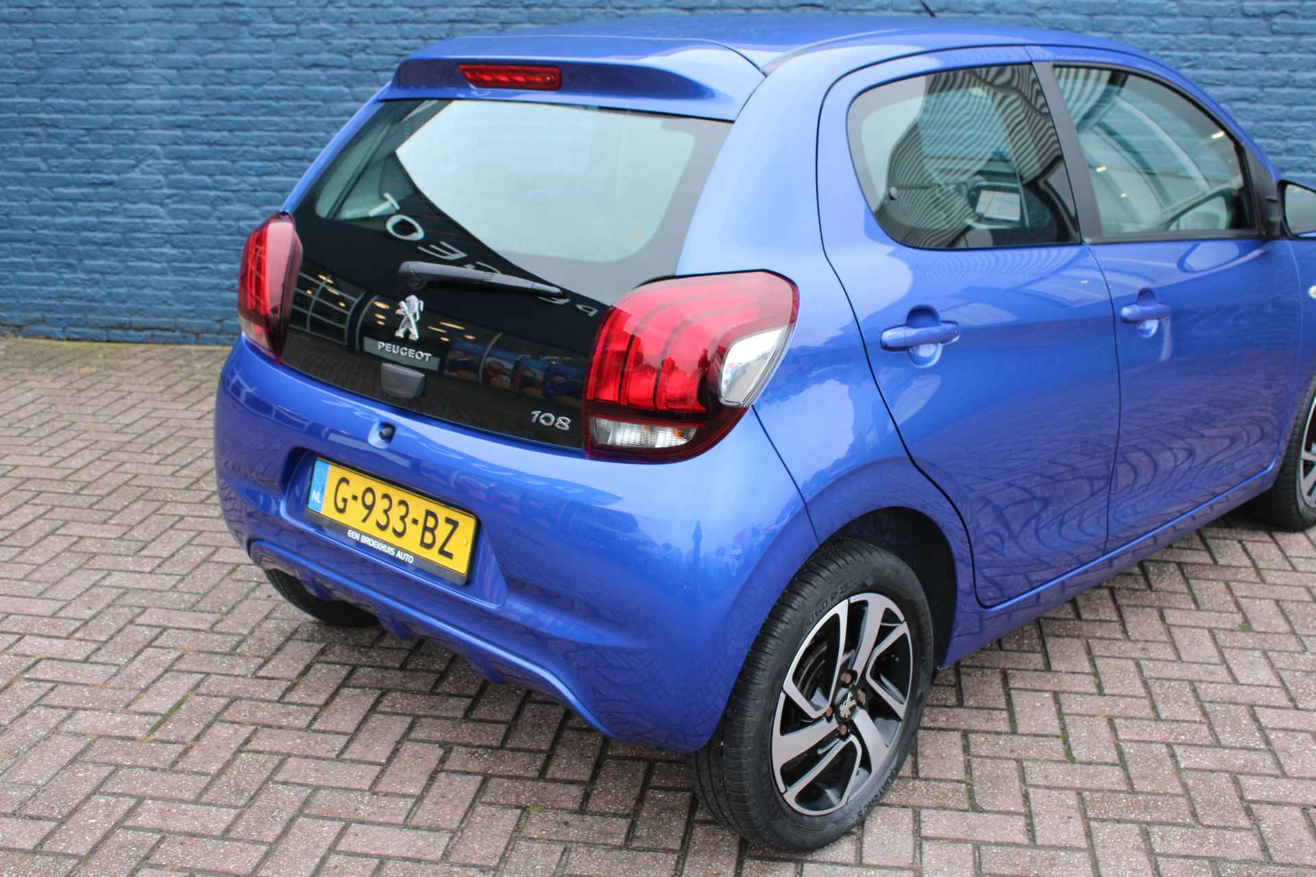 Peugeot 108 5drs 1.0 e-VTi Allure | Navigatie | Bluetooth | LED | All season | - 10/25