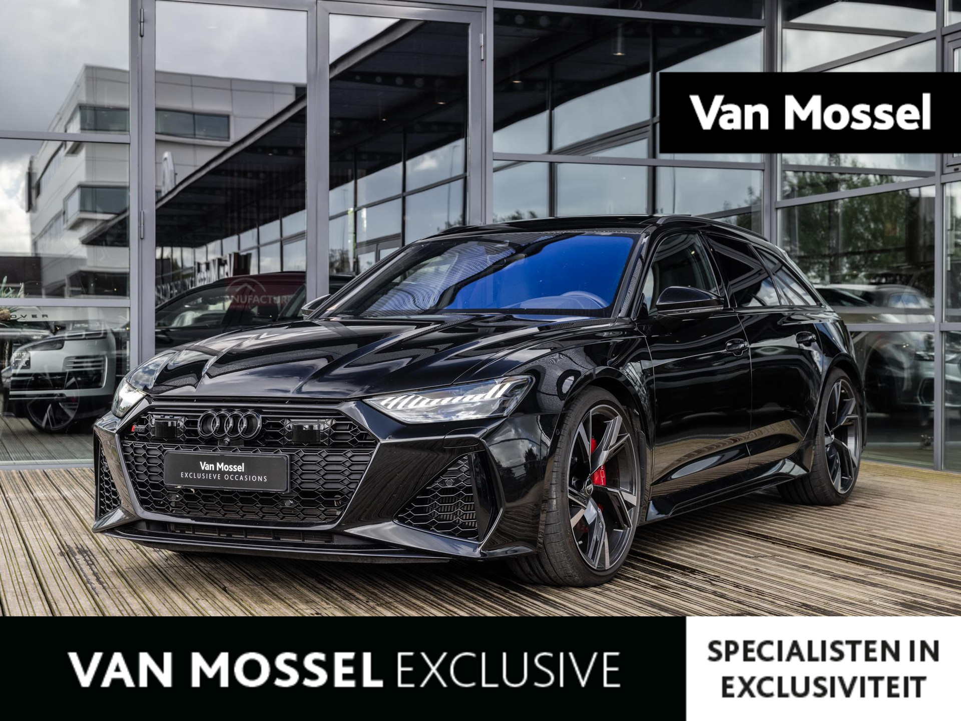 Audi RS6 Avant 4.0 TFSI QUATTRO | DYNAMIC PLUS | B&O SOUND | PANORAMADAK | KERAMISCHE SCHIJVEN | MATRIXLED | CARBON INTERIEUR | KEYLESS | SOFTCLOSE | 4-WIEL BESTURING | 305 KM/U | BTW | STOELVENTILATIE | 360 CAMERA |