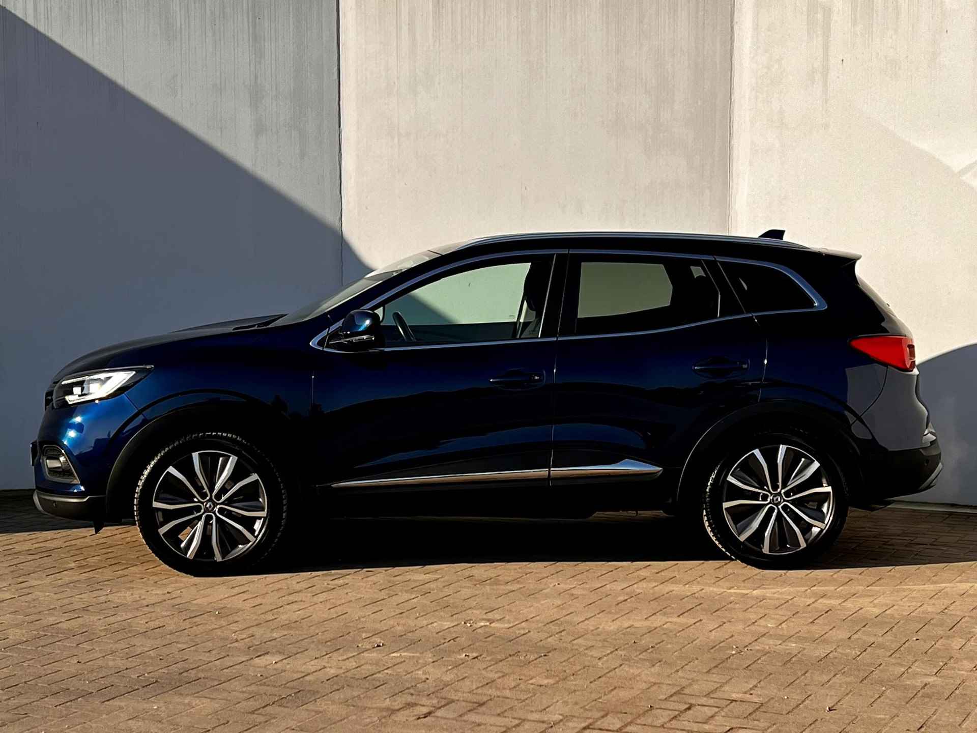 Renault Kadjar 1.3 TCe Intens / Trekgewicht 1.500 kg / Afneembare trekhaak / Panorama dak / Navi / Apple Carplay Android / 19" All Season banden / - 10/52