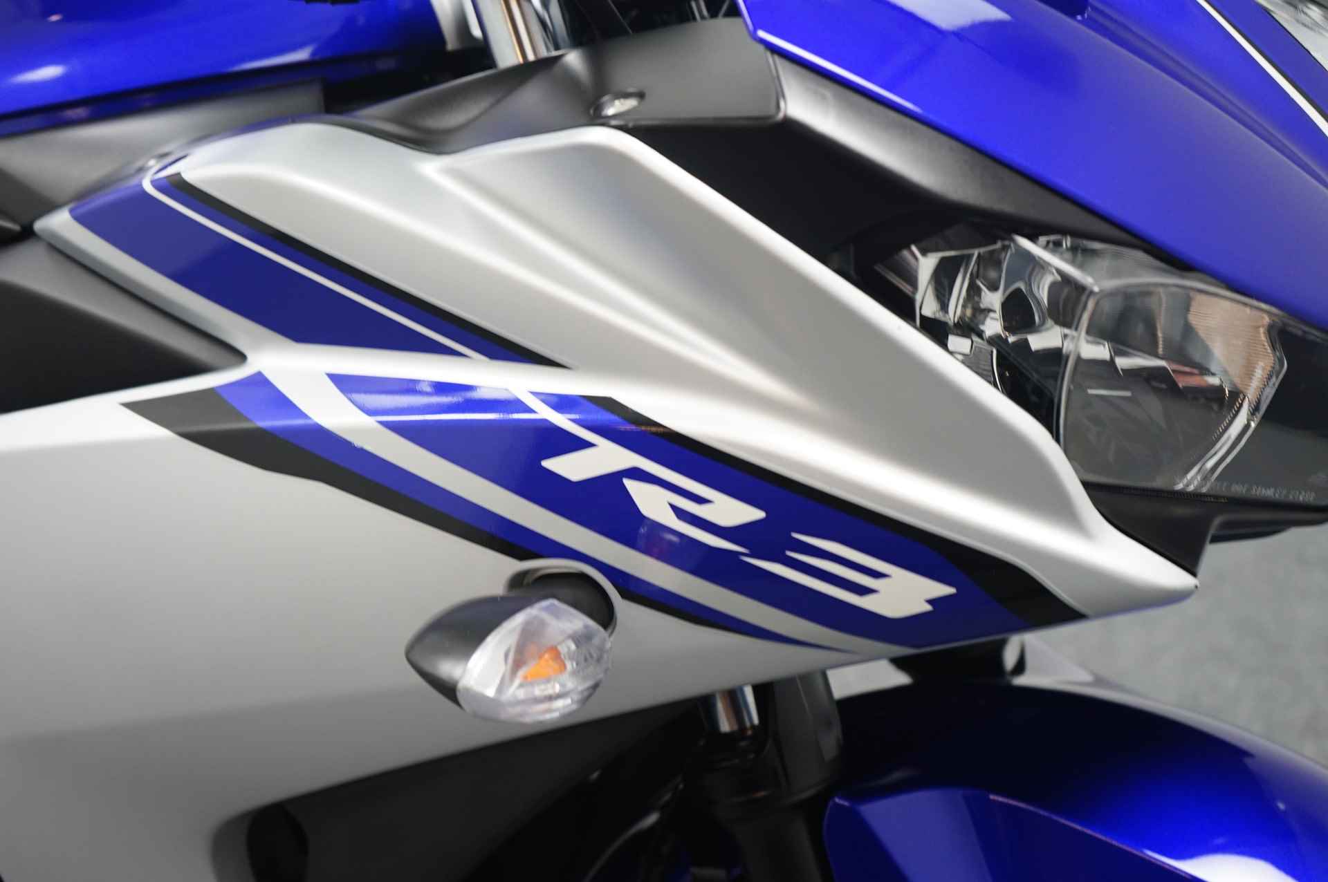 Yamaha YZF-R3 - 9/12