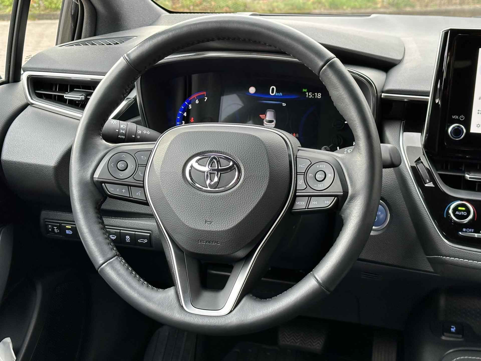 Toyota Corolla Touring Sports 1.8 Hybrid Style Head up PDC - 17/32