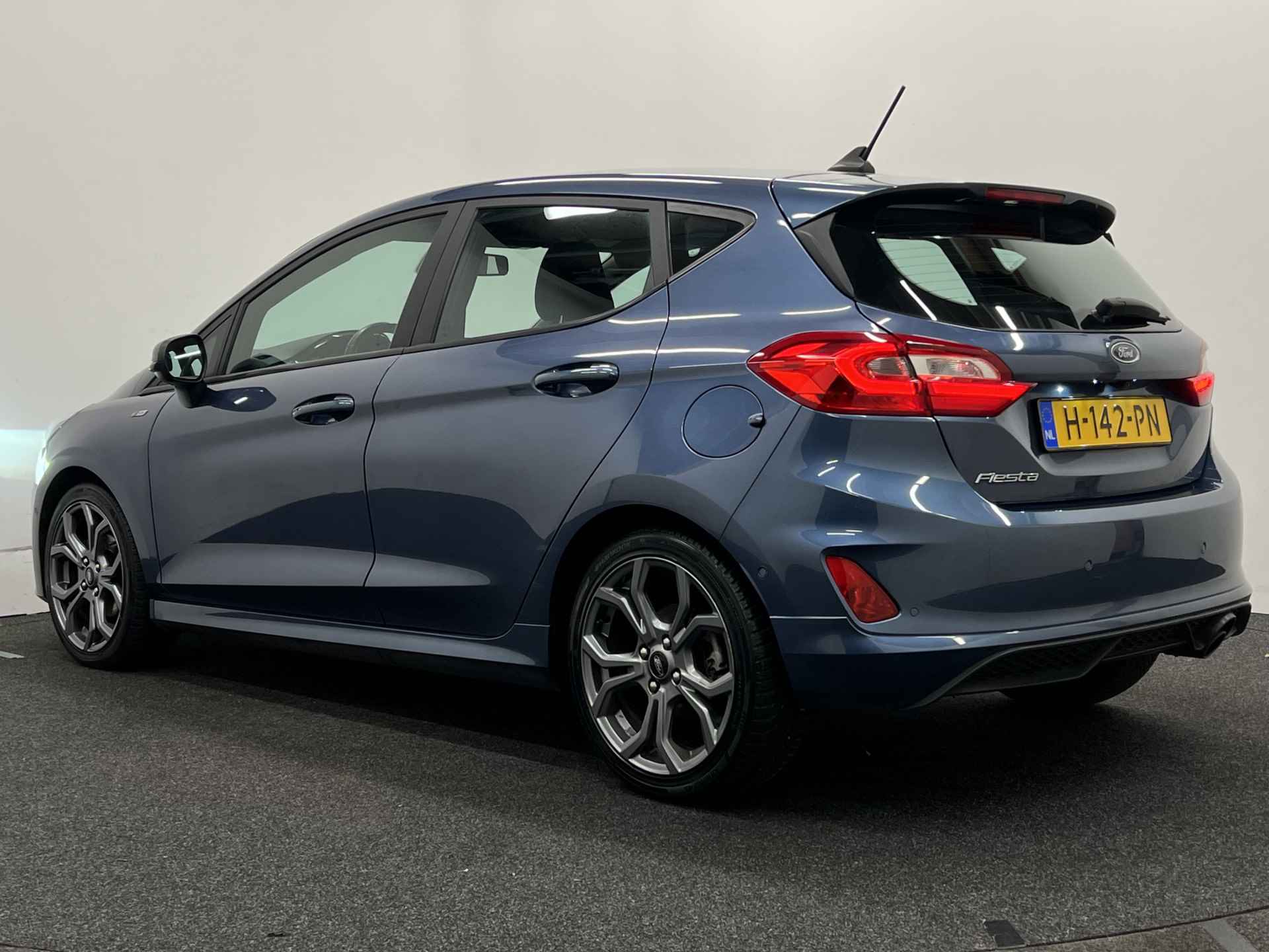 Ford Fiesta 1.0 EcoBoost ST-Line | NAVIGATIE | STOEL-/STUUR VERWARMING | BLIS | PARKEERSENSOREN | CAMERA | - 5/40