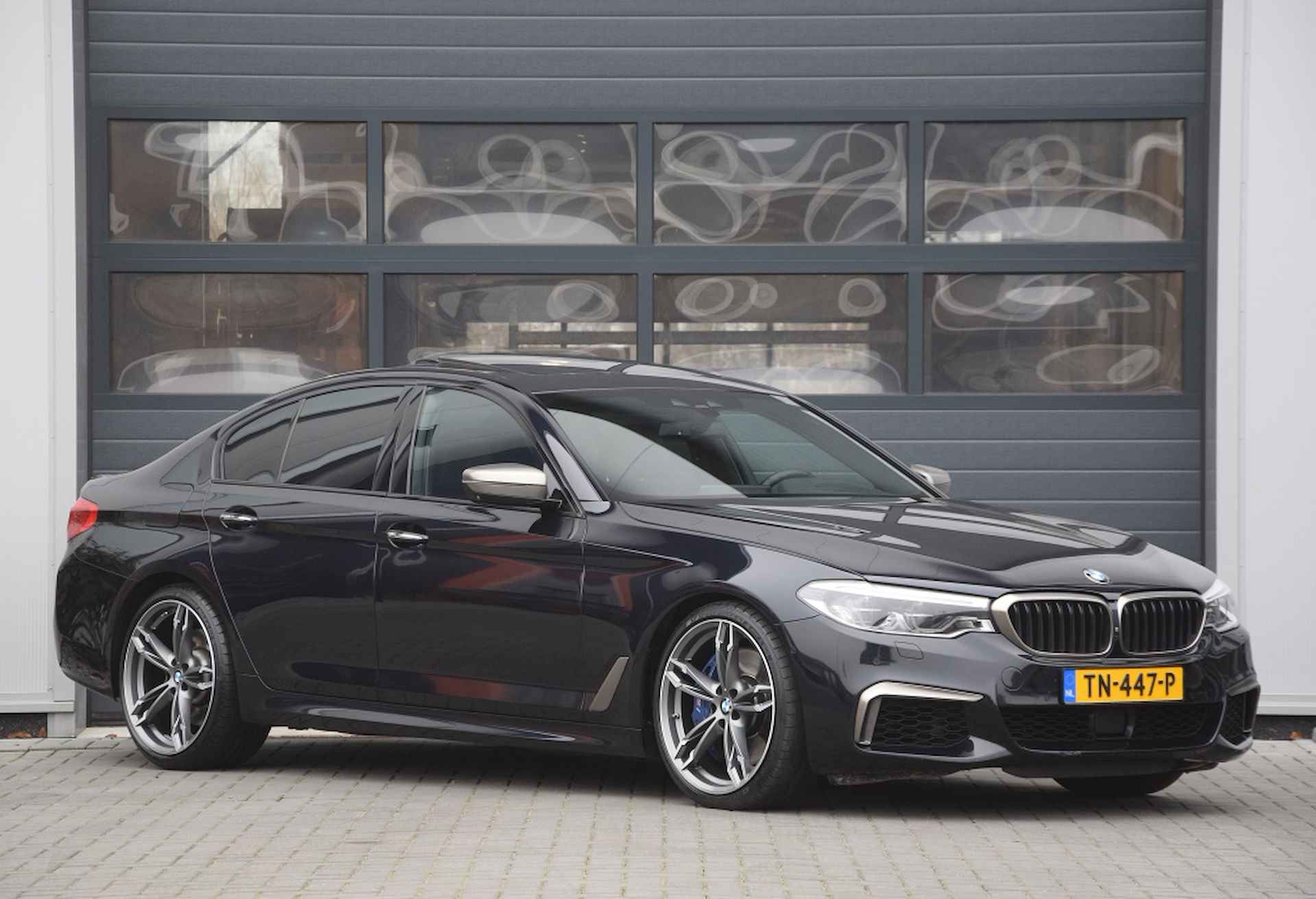 Bmw 5-serie M550i xDrive High Executive | Schuifdak | Harman Kardon | 360 Ca - 7/31