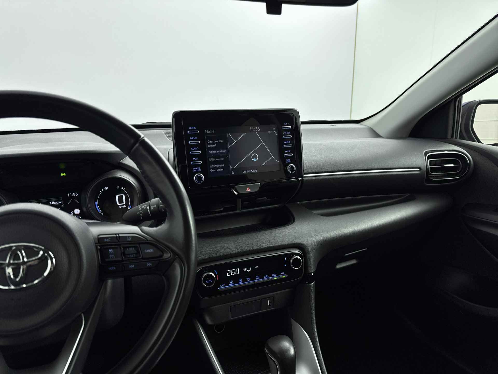 Toyota Yaris 1.5 Hybrid Dynamic | Navigatie | Achteruitrijcamera | LM Velgen | LED | Apple Carplay/Android Auto | - 8/41