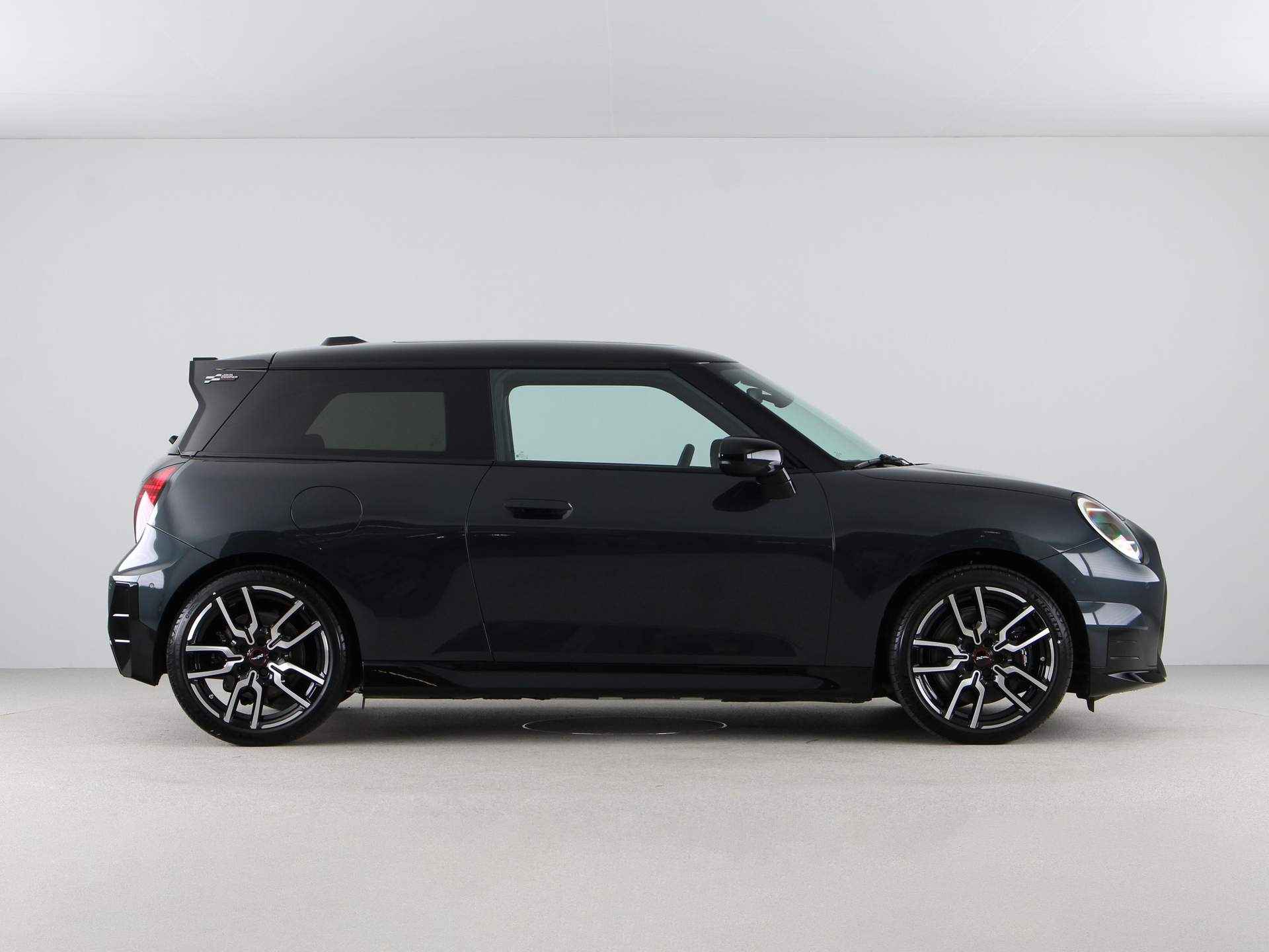 MINI Cooper E John Cooper Works Pakket M PRIVATE LEASE EUR 495,- (48 mnd/10.000 km) - 10/29