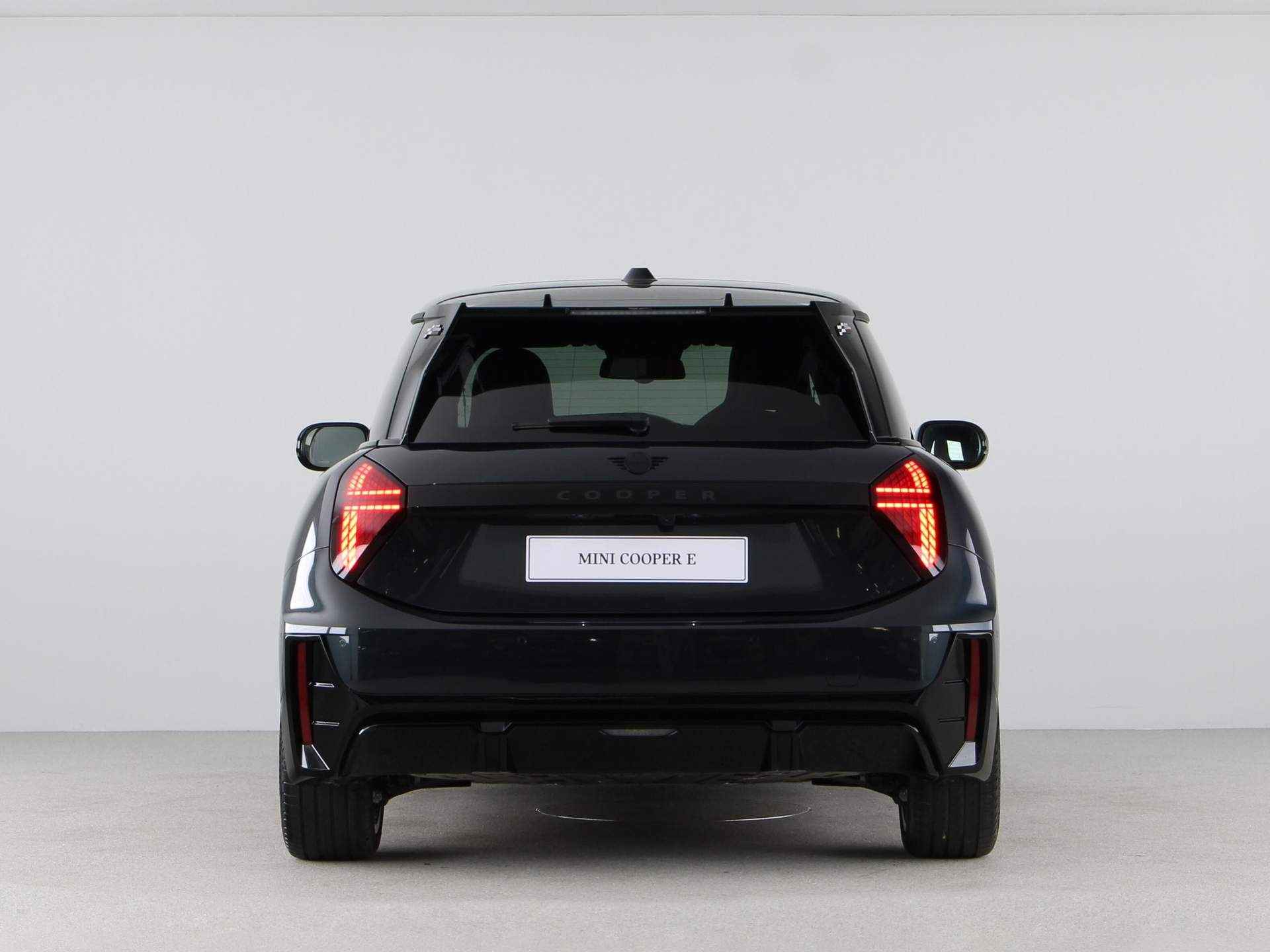 MINI Cooper E John Cooper Works Pakket M PRIVATE LEASE EUR 495,- (48 mnd/10.000 km) - 12/29