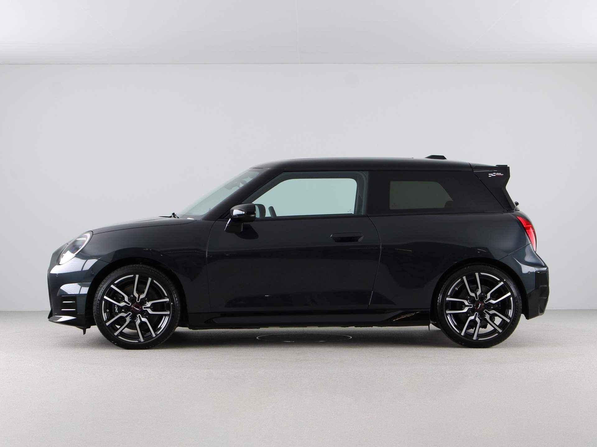 MINI Cooper E John Cooper Works Pakket M PRIVATE LEASE EUR 495,- (48 mnd/10.000 km) - 14/29