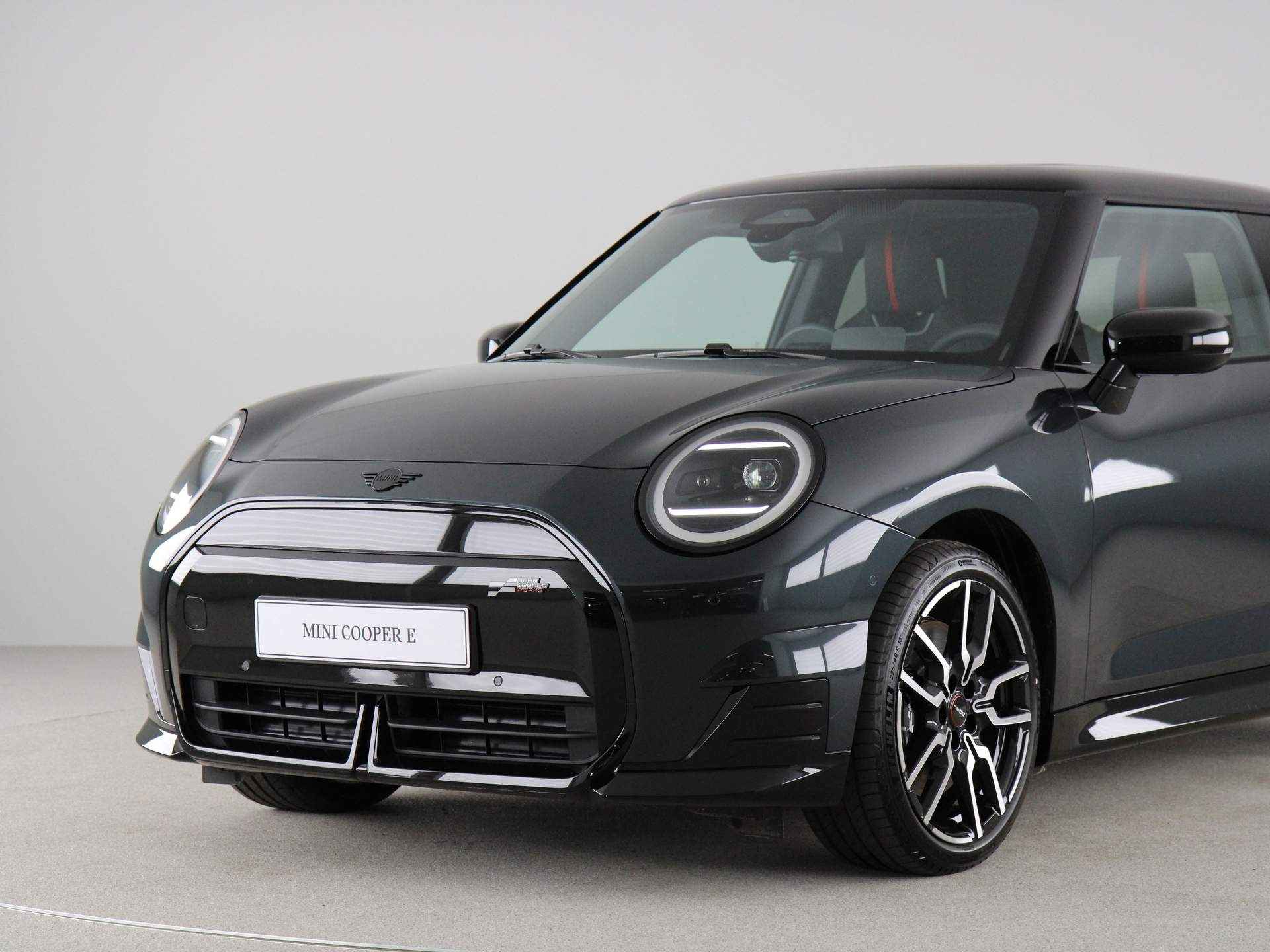 MINI Cooper E John Cooper Works Pakket M PRIVATE LEASE EUR 495,- (48 mnd/10.000 km) - 29/29