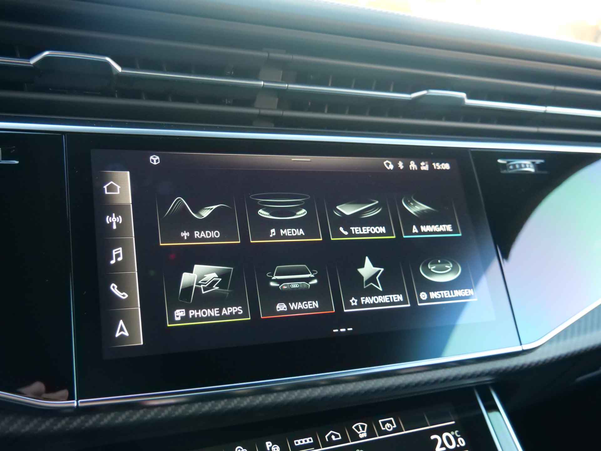 Audi Q8 4.0 TFSI Quattro 600 Pk Automaat Keramisch / Schuifdak / Camera / Leer / Trekhaak /  Apple Carplay - 51/70