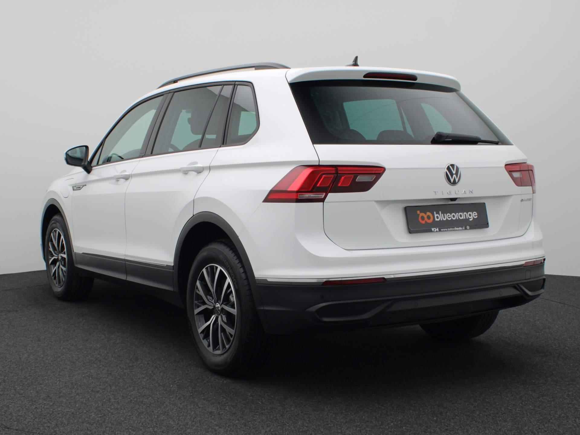 Volkswagen Tiguan 1.4 TSI eHybrid Life Business 245PK DSG Keyless, Side Assist, Virtual Pedal, Adaptieve Cruise Controle, Achteruitrijcamera, 17" LM Velgen - 10/48