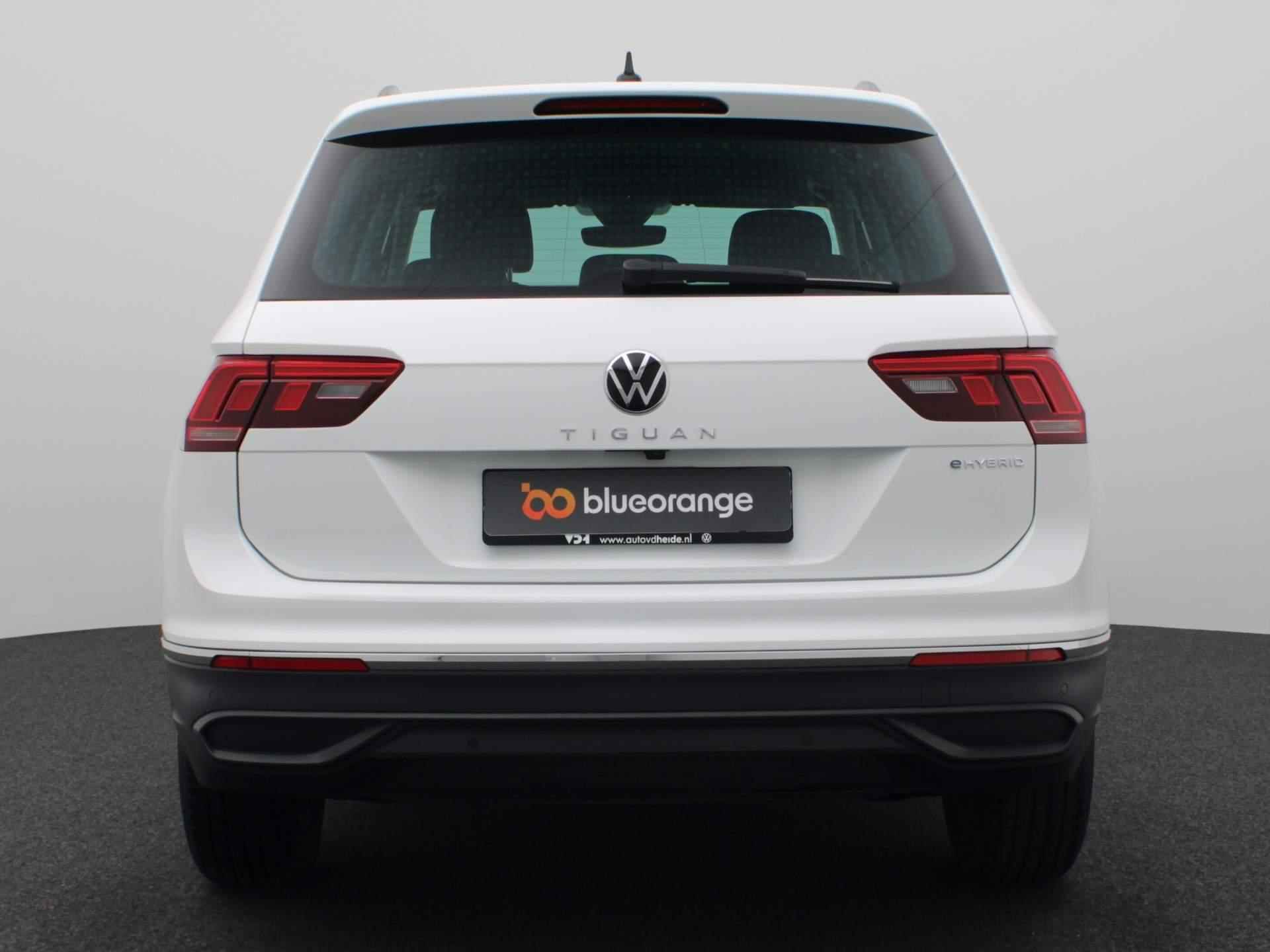 Volkswagen Tiguan 1.4 TSI eHybrid Life Business 245PK DSG Keyless, Side Assist, Virtual Pedal, Adaptieve Cruise Controle, Achteruitrijcamera, 17" LM Velgen - 11/48