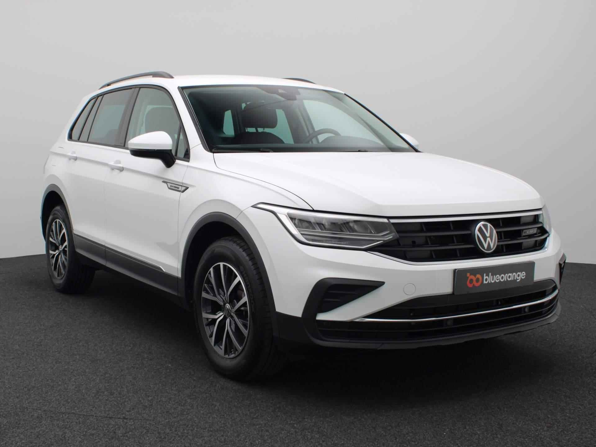 Volkswagen Tiguan 1.4 TSI eHybrid Life Business 245PK DSG Keyless, Side Assist, Virtual Pedal, Adaptieve Cruise Controle, Achteruitrijcamera, 17" LM Velgen - 12/48