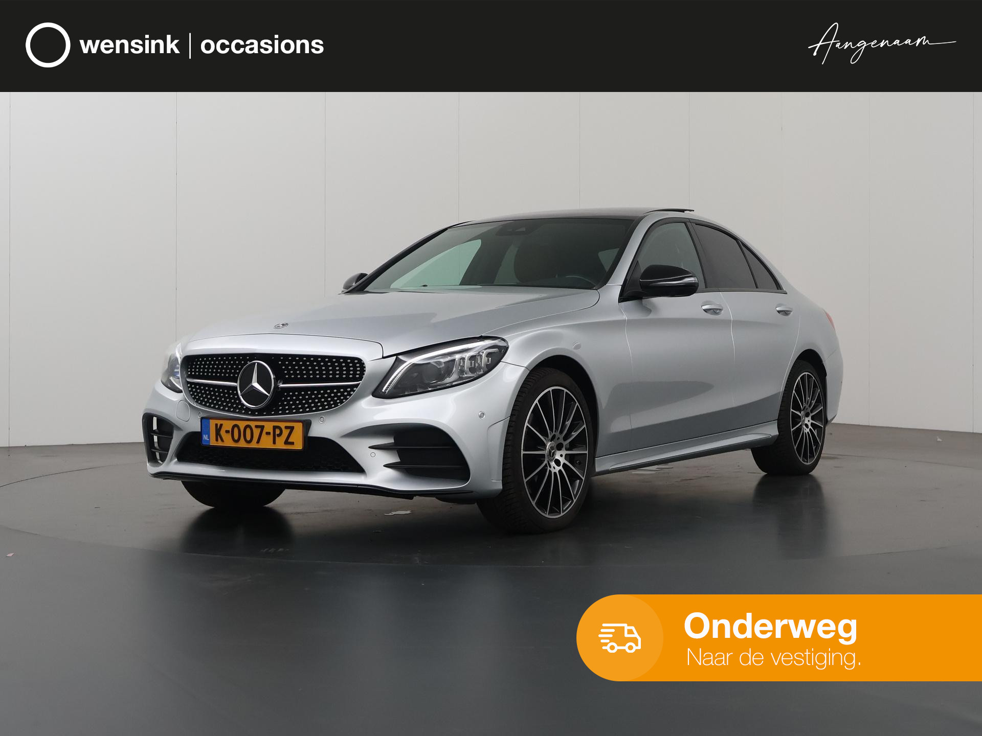 Mercedes-Benz C-klasse 300 e 4MATIC Premium Plus Pack | AMG Line | 360 Camera | Multibeam LED | Burmester Sound | Nightpakket | Sfeerverlichting | Apple CarPlay | Groot Navigatie | Panoramadak | Trekhaak | Ele. stoelen + geheugen |