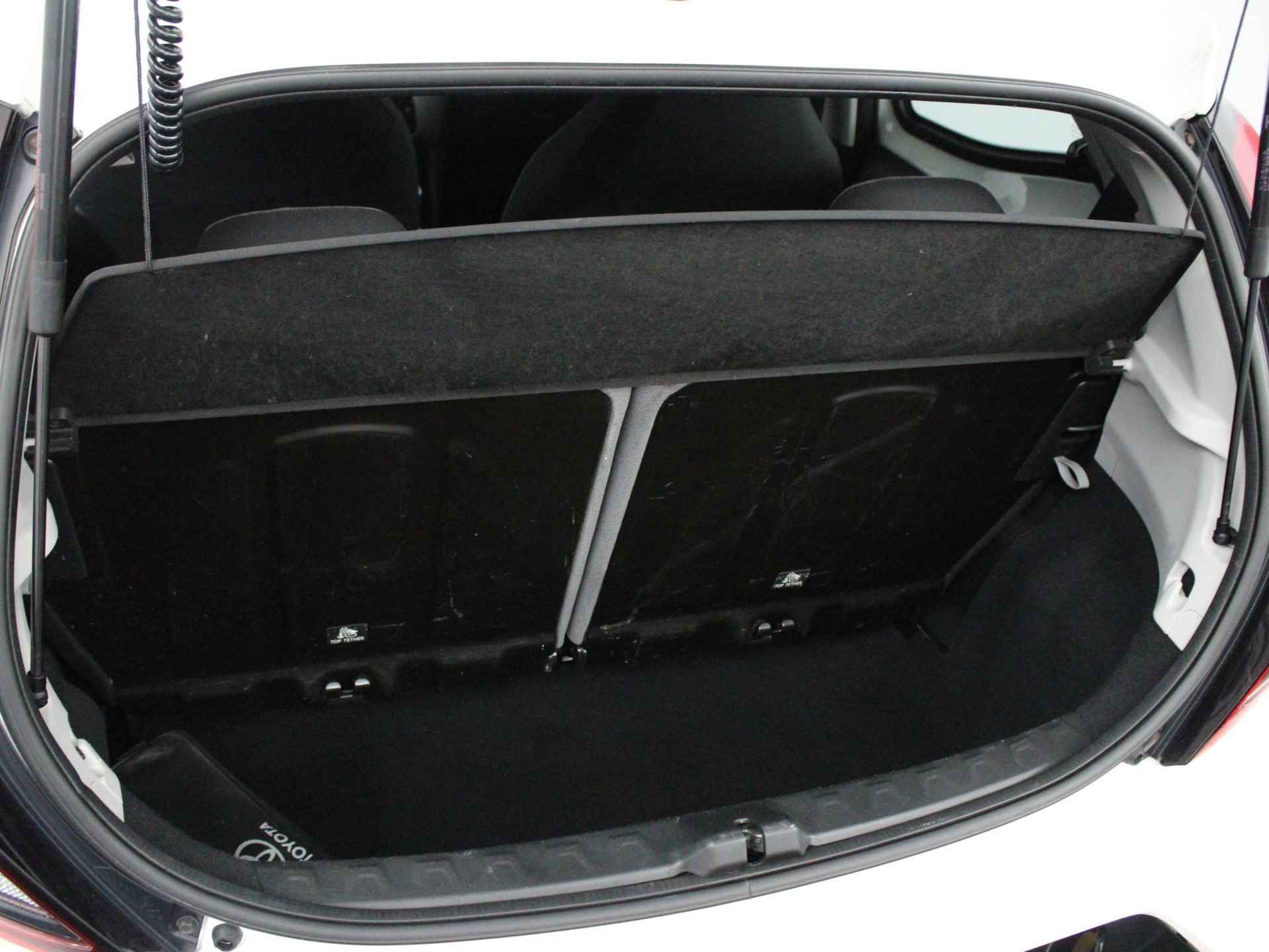 Toyota Aygo 1.0 VVT-i x-play | LED | Airco | Bluetooth | Radio-USB | Apple Carplay/Android Auto | 1e eigenaar! - 16/43