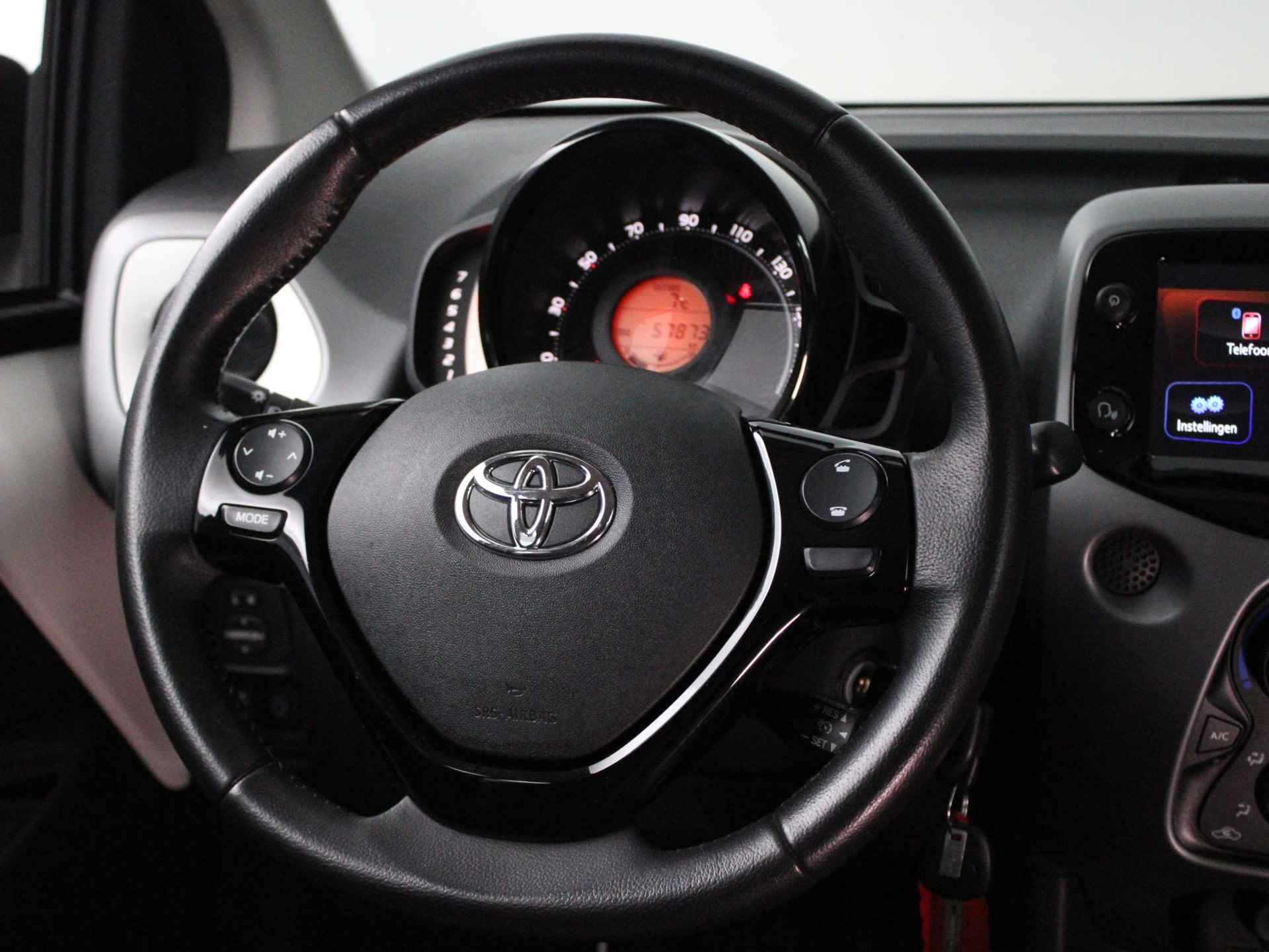 Toyota Aygo 1.0 VVT-i x-play | LED | Airco | Bluetooth | Radio-USB | Apple Carplay/Android Auto | 1e eigenaar! - 28/43