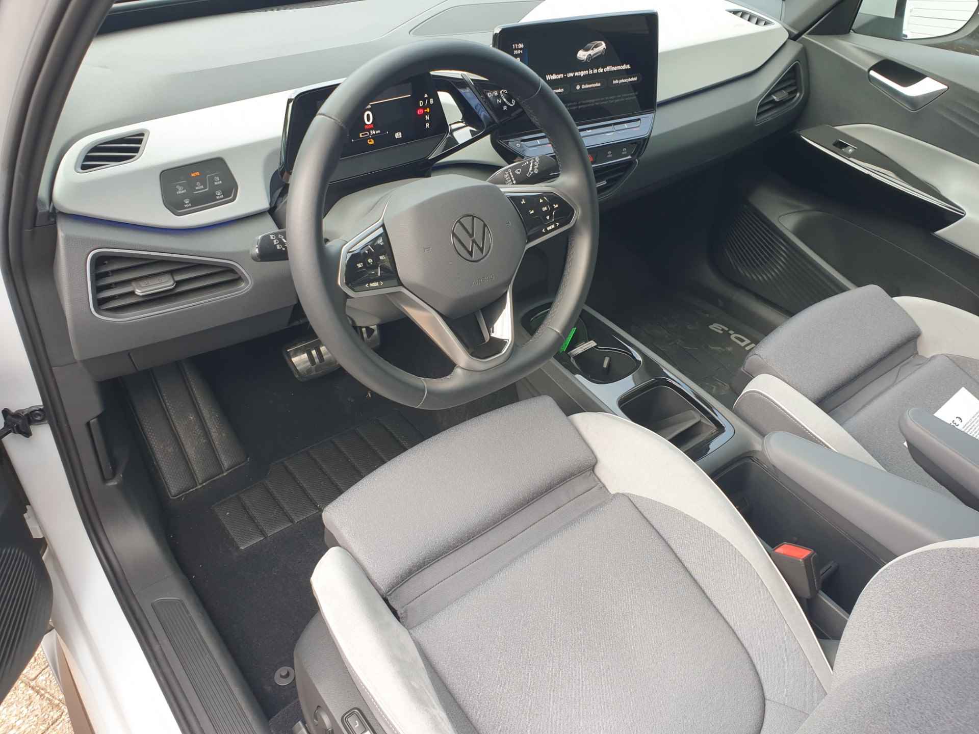 Volkswagen ID.3, 12 maanden Garantie/Navi/ Trekhaak 107 kW / 145 PK. Volle uitvoering. 12% bijtelling! - 17/38
