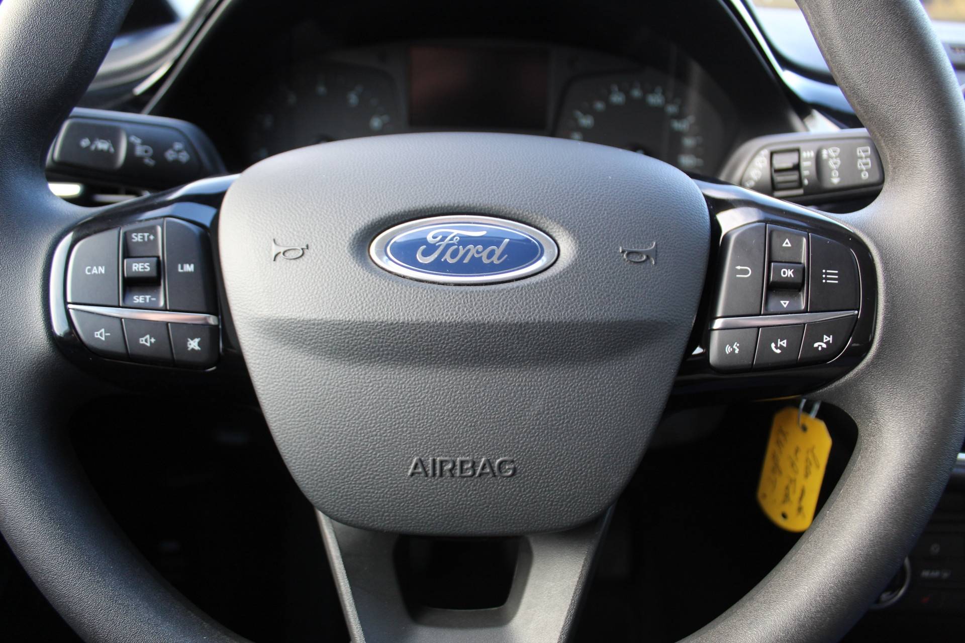Ford Fiesta 1.1-71pk. Trend. 5 drs , Airco , Bluetooht , Stoelverwarming Voorruitverwarming - 14/32