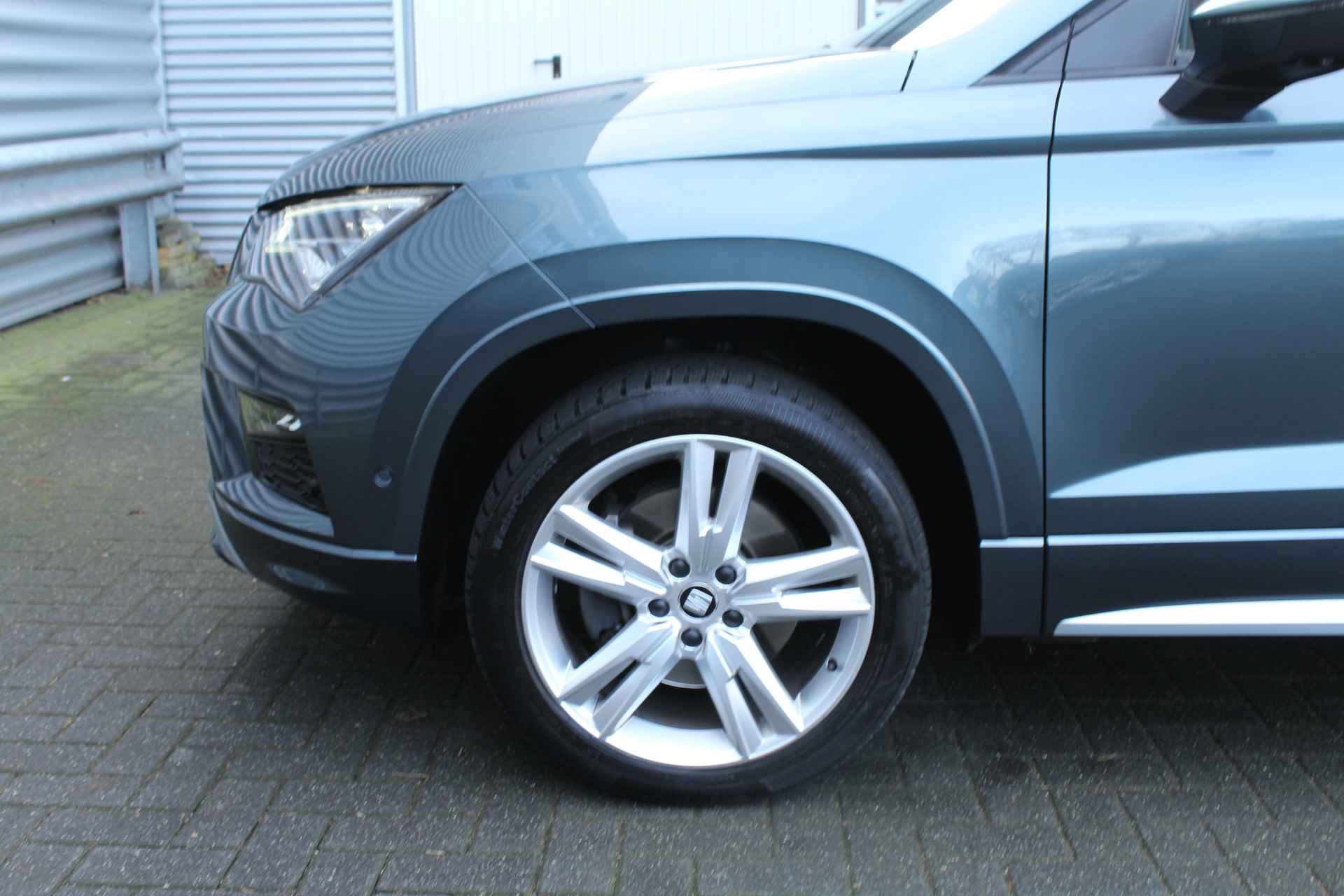 SEAT Ateca 1.5 TSI 150pk FR Business Intense NL-Auto NAP Clima Cruise Navi 360 Camera LMV - 33/37