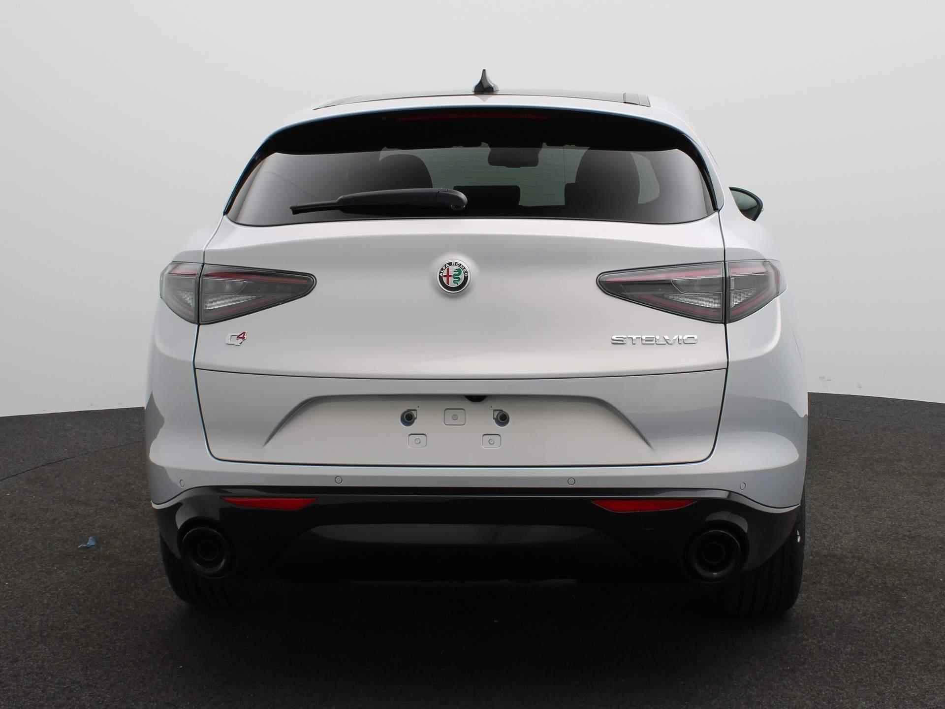 Alfa Romeo Stelvio 2.0 T GME AWD Veloce | Elektrisch Inklapbare Trekhaak | Panorama Dak | 21 Inch Velgen | Harman Kardon Soundsystem | - 5/26