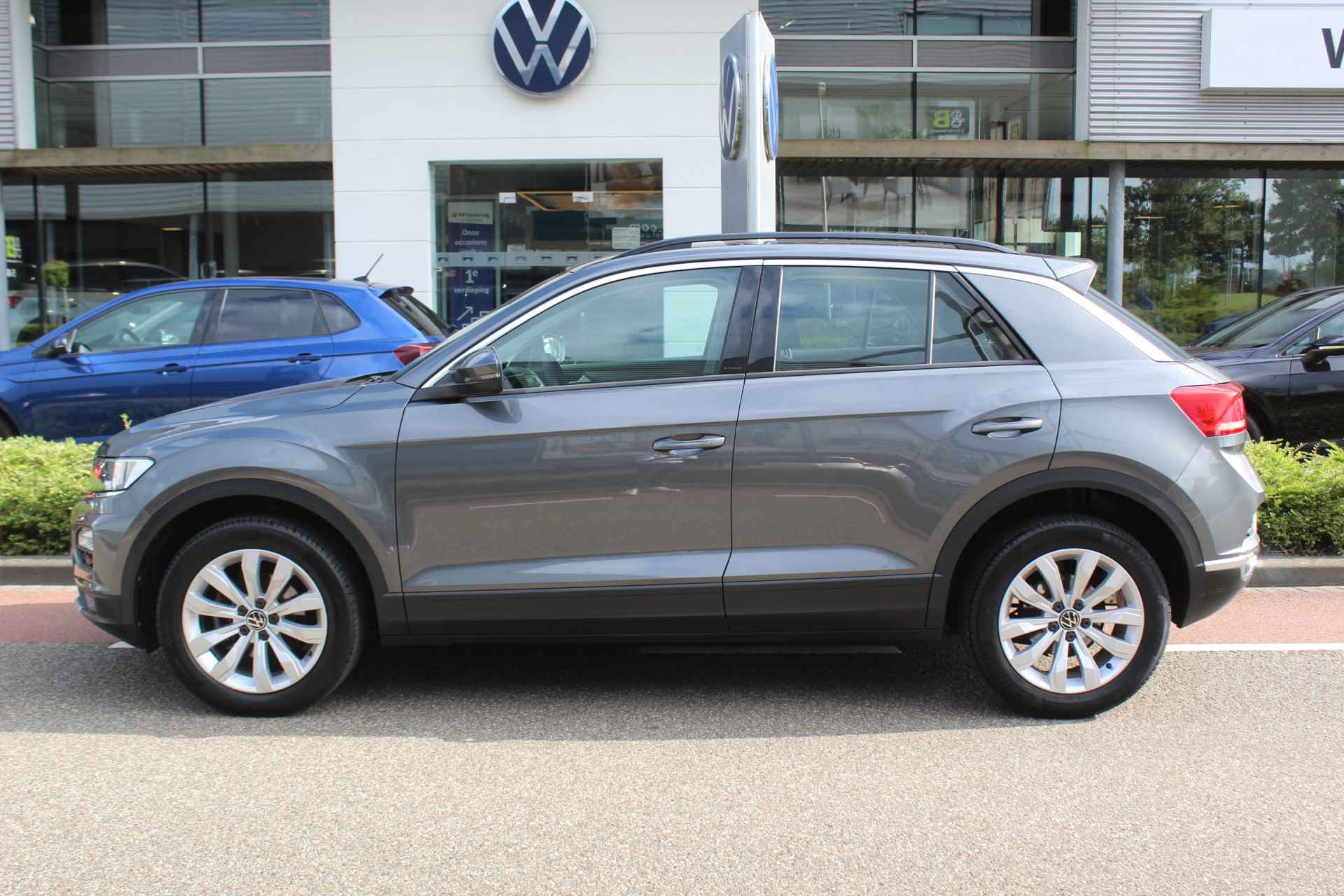 Volkswagen T-Roc 1.0 TSI Style Metallic/ Airco / Parkeersensor V. + A. / 17 lmv - 8/26